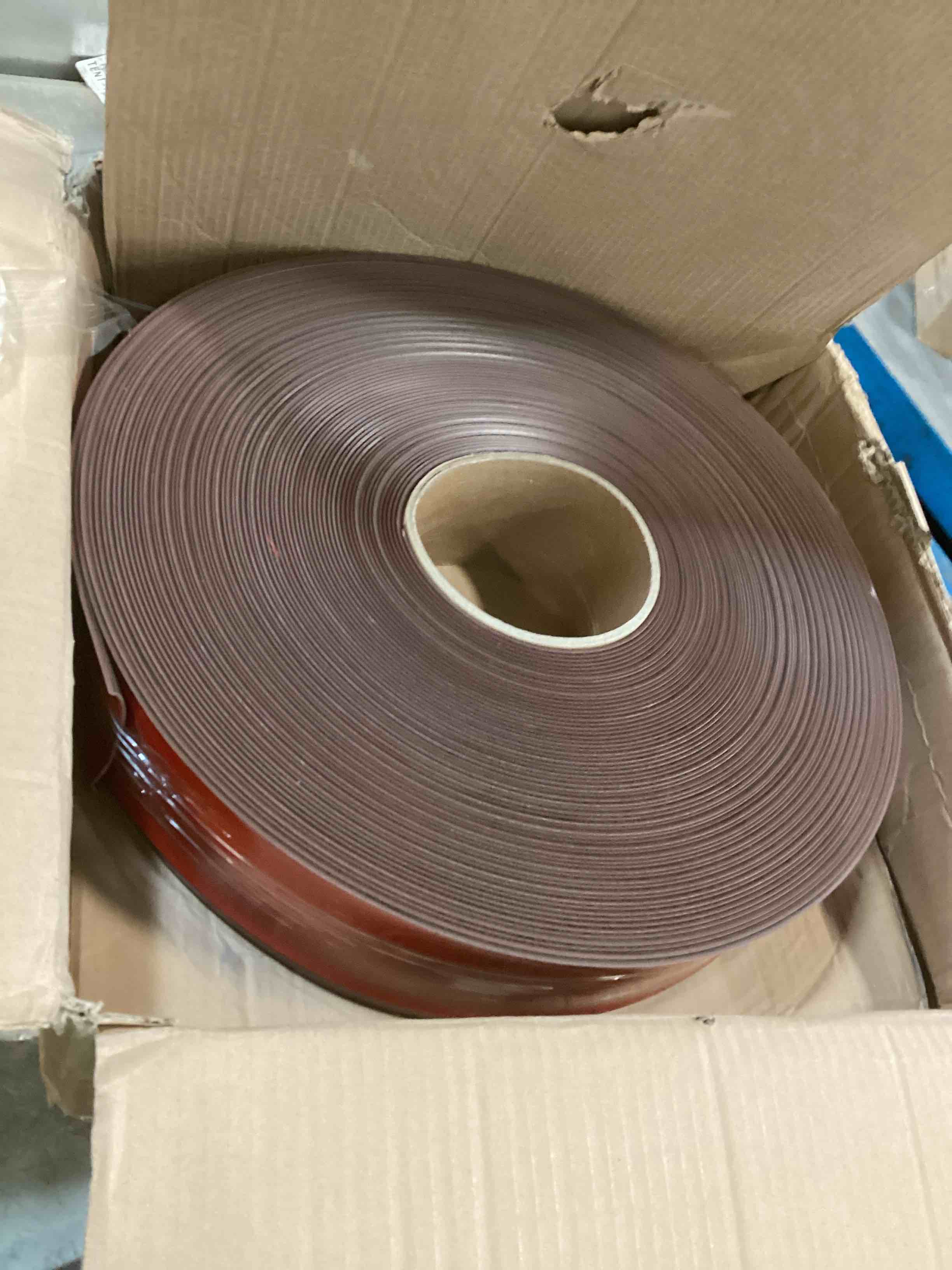 https://s3.amazonaws.com/lotting-images-prod/bidfta/PPE1837759_1735237531097.jpeg