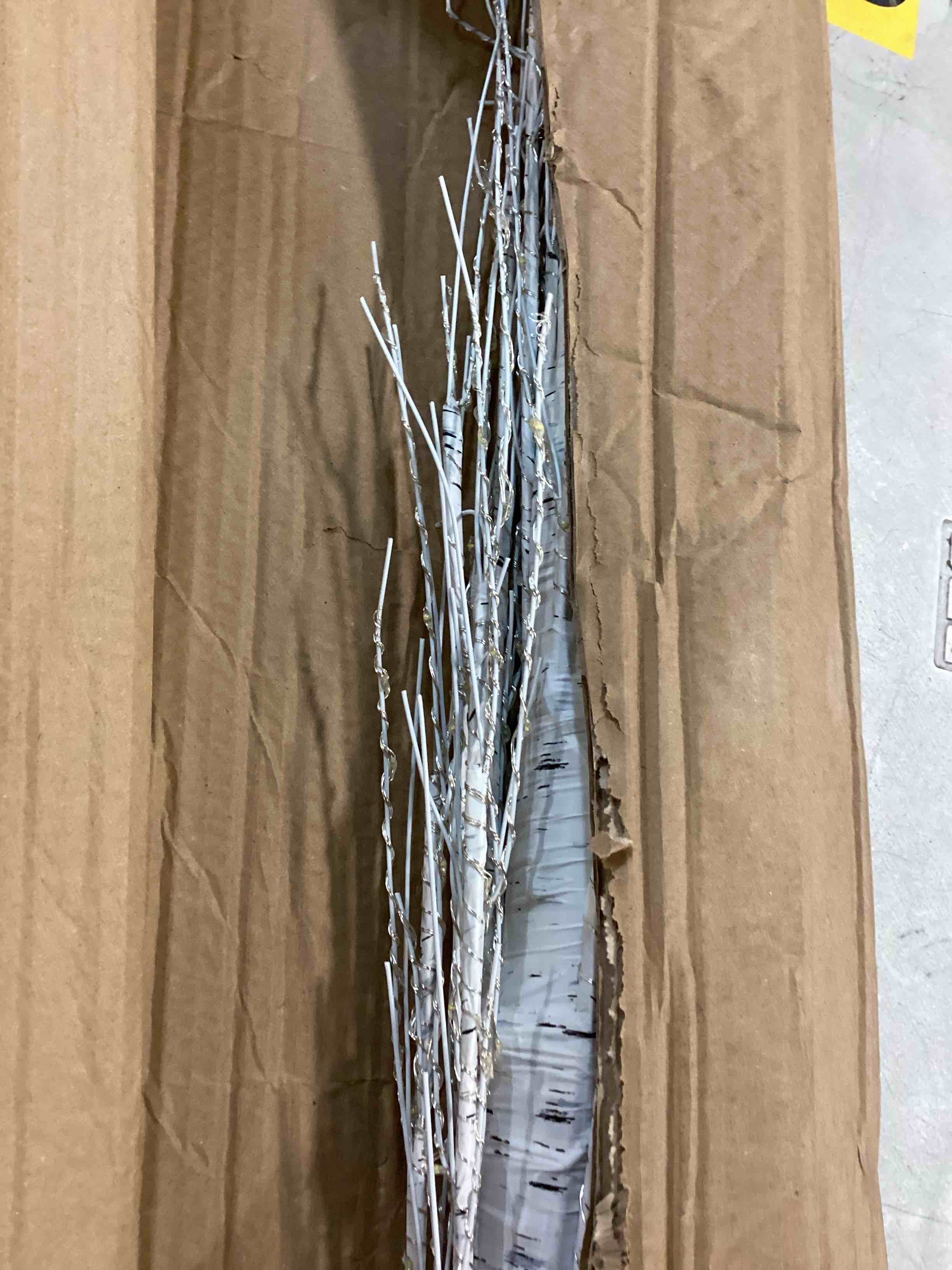 https://s3.amazonaws.com/lotting-images-prod/bidfta/PPE1838099_1735569246323.jpeg