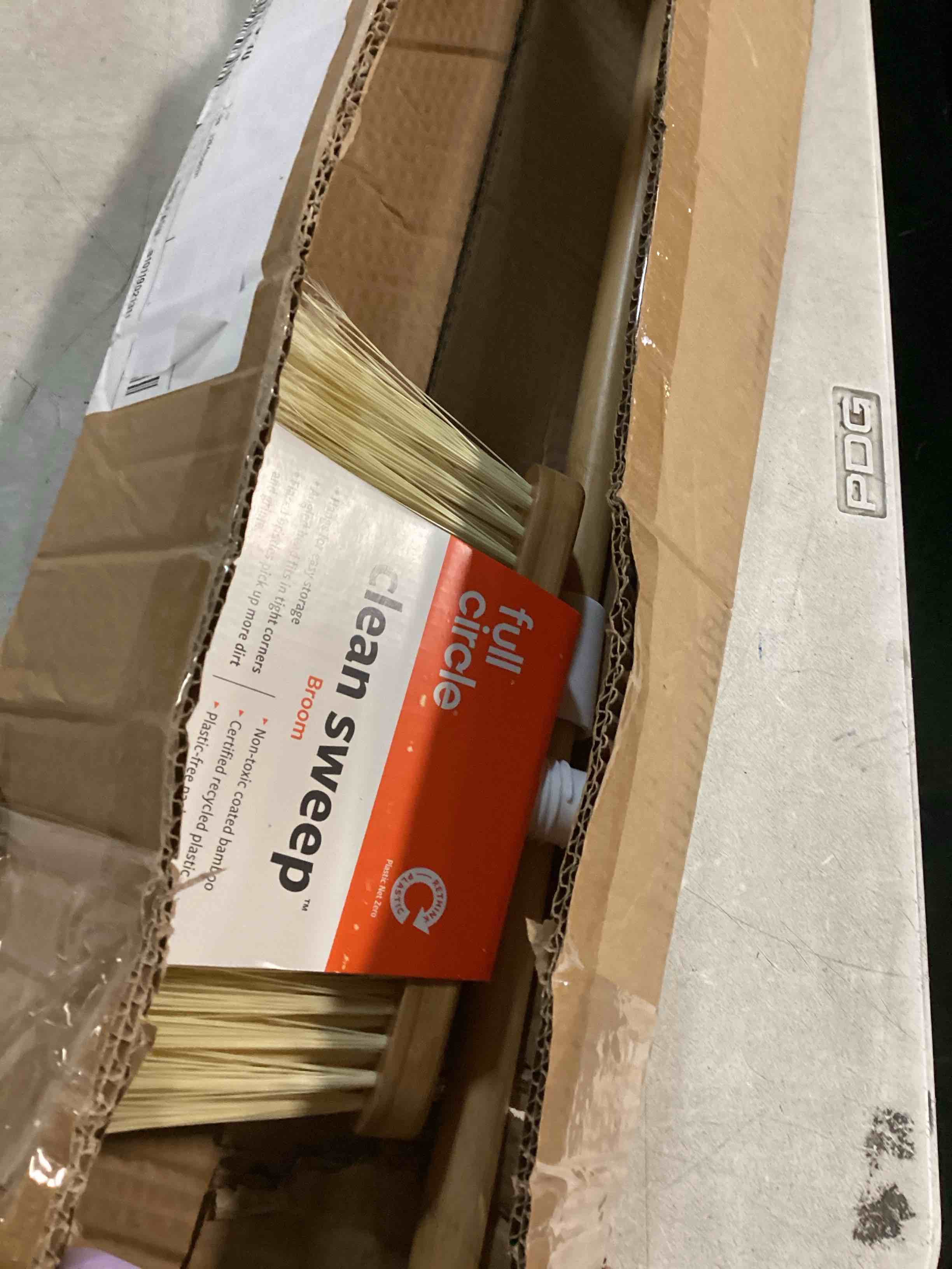 https://s3.amazonaws.com/lotting-images-prod/bidfta/PPE1838116_1735566117122.jpeg