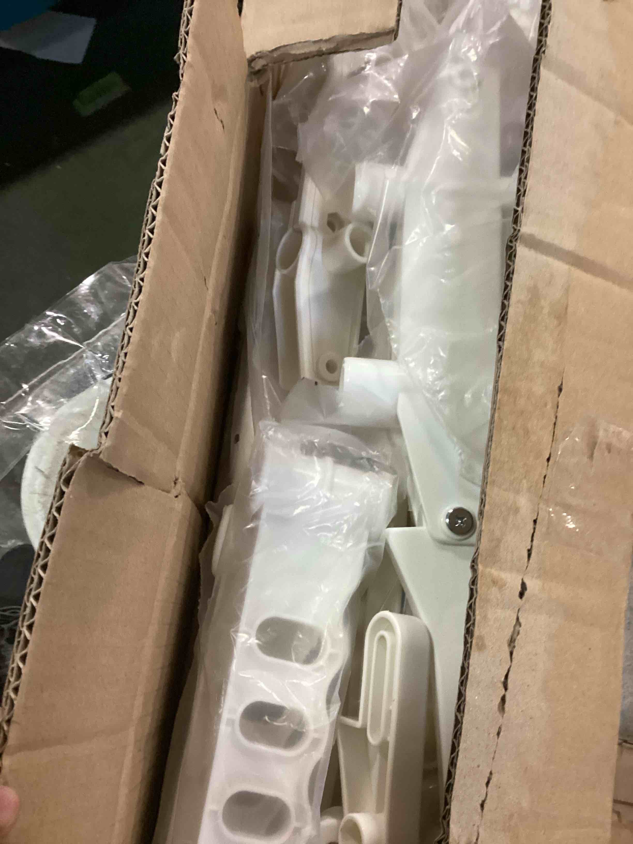 https://s3.amazonaws.com/lotting-images-prod/bidfta/PPE1838498_1735851978985.jpeg