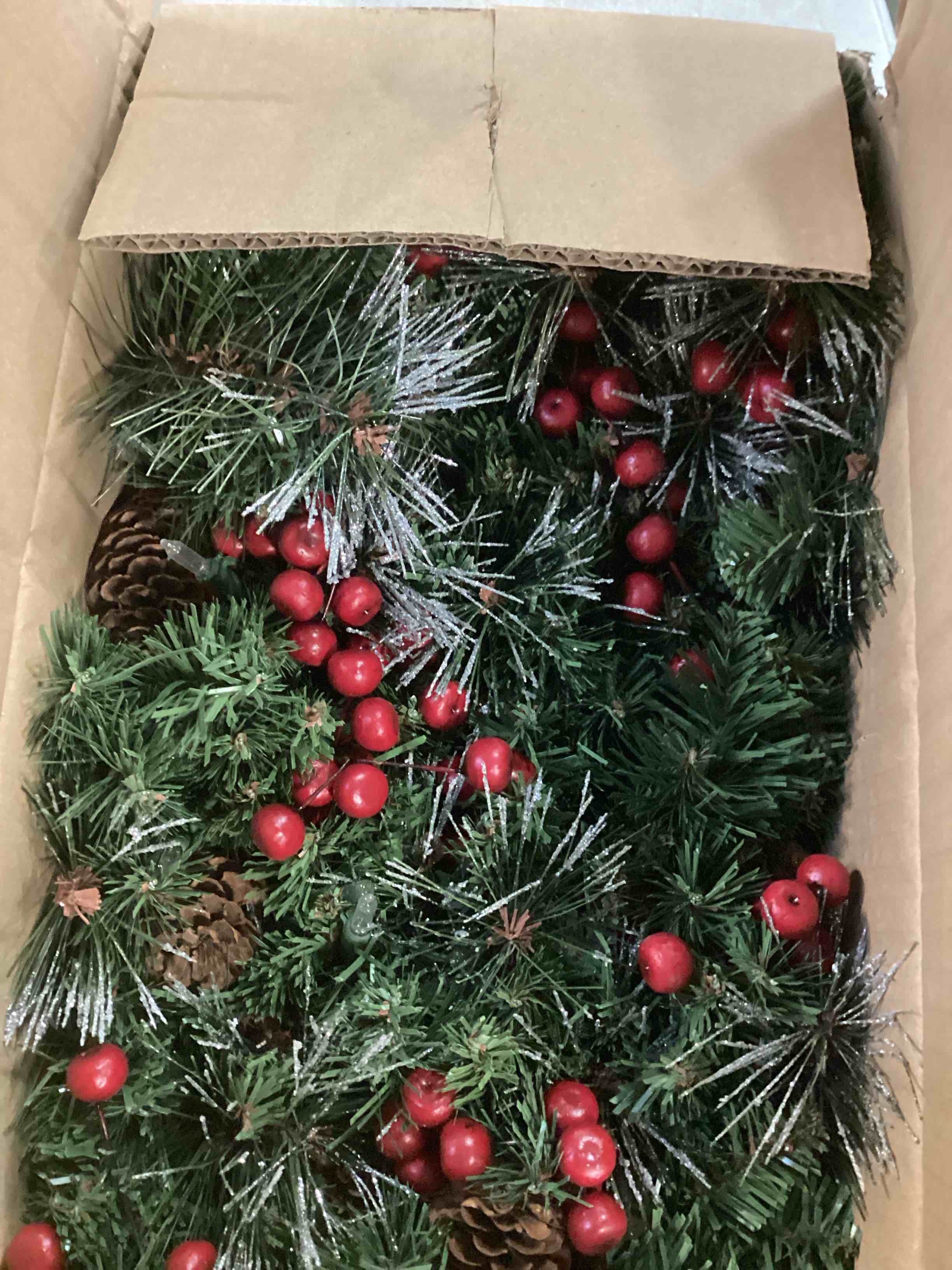 https://s3.amazonaws.com/lotting-images-prod/bidfta/PPE1838559_1735914764567.jpeg
