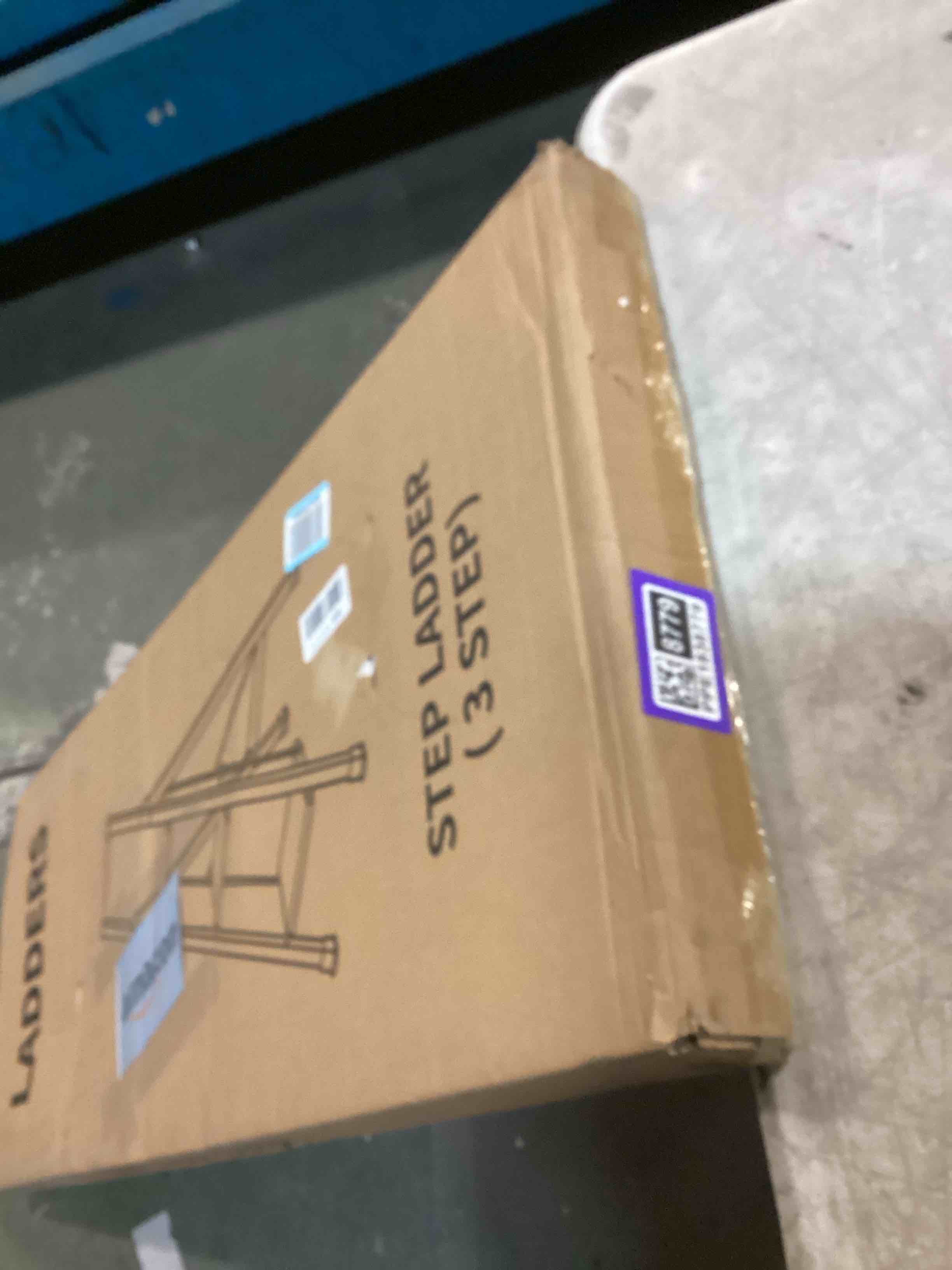 https://s3.amazonaws.com/lotting-images-prod/bidfta/PPE1838779_1736424719105.jpeg