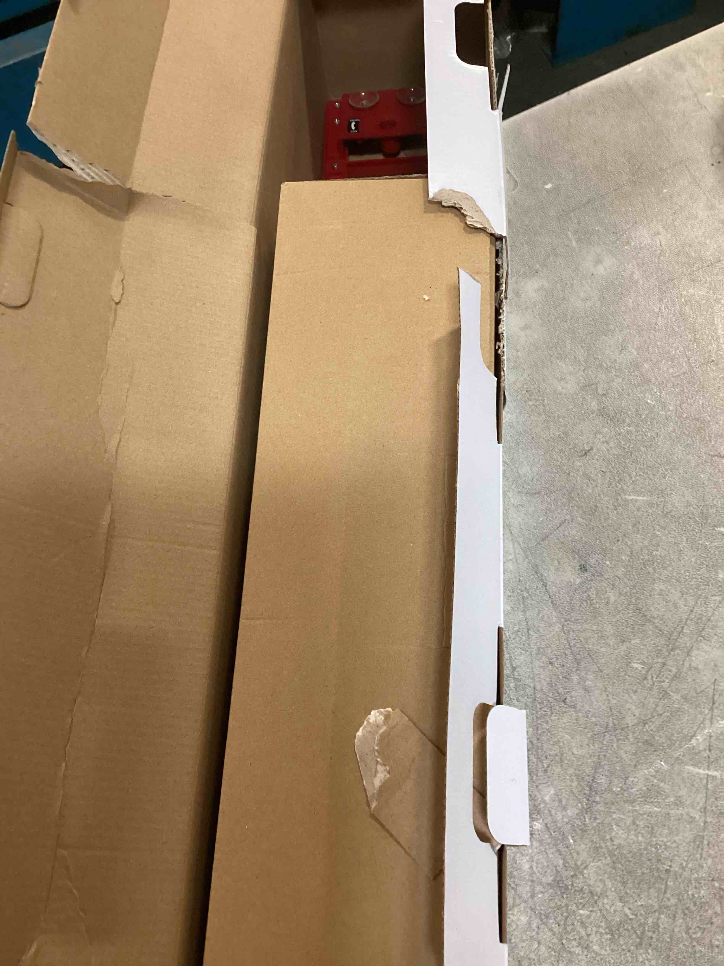 https://s3.amazonaws.com/lotting-images-prod/bidfta/PPE1839237_1736603509460.jpeg