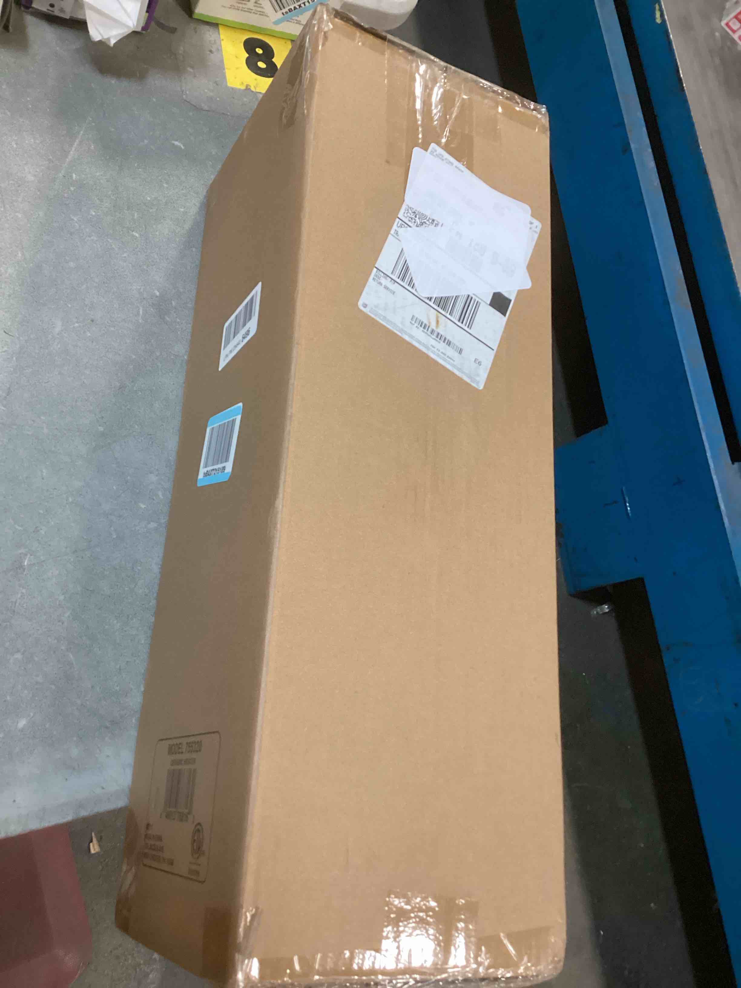 https://s3.amazonaws.com/lotting-images-prod/bidfta/PPE1839359_1736773603997.jpeg