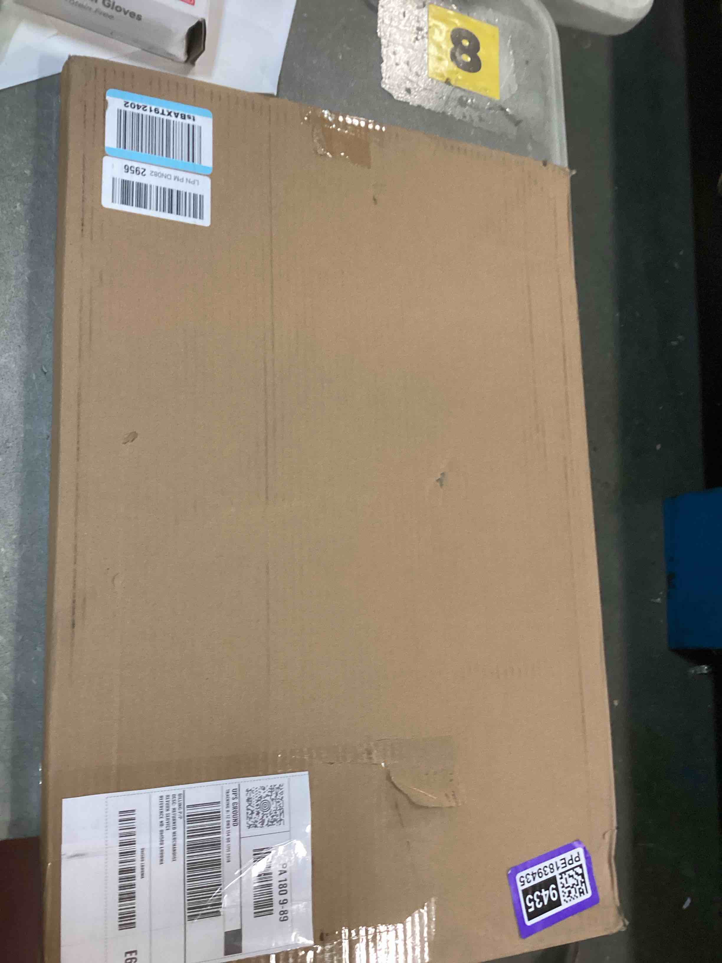 https://s3.amazonaws.com/lotting-images-prod/bidfta/PPE1839435_1736793304735.jpeg