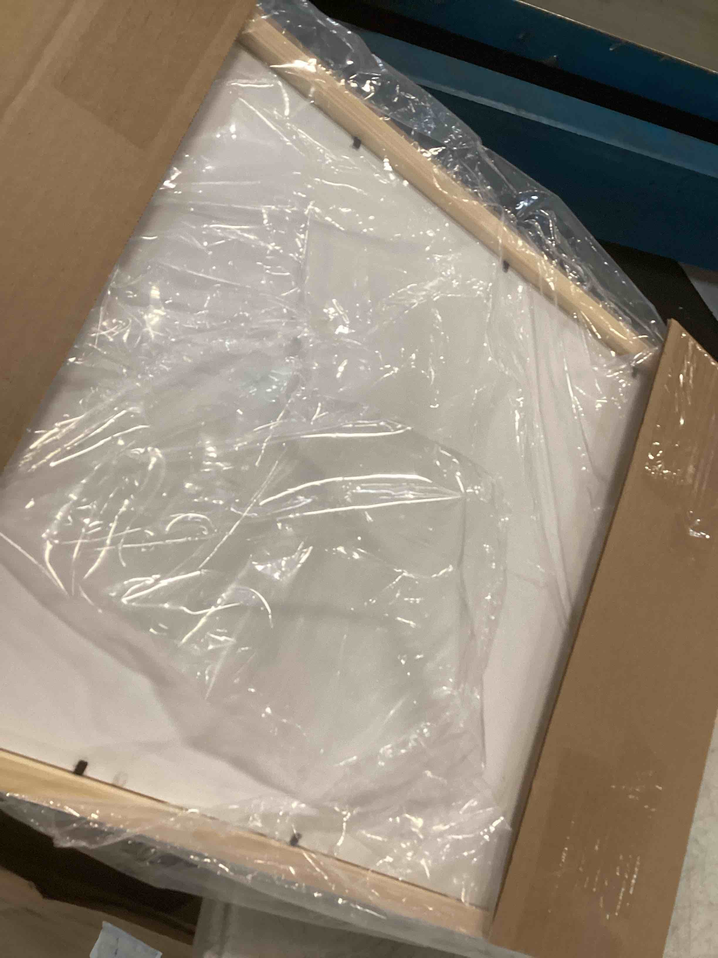 https://s3.amazonaws.com/lotting-images-prod/bidfta/PPE1839756_1736888415521.jpeg
