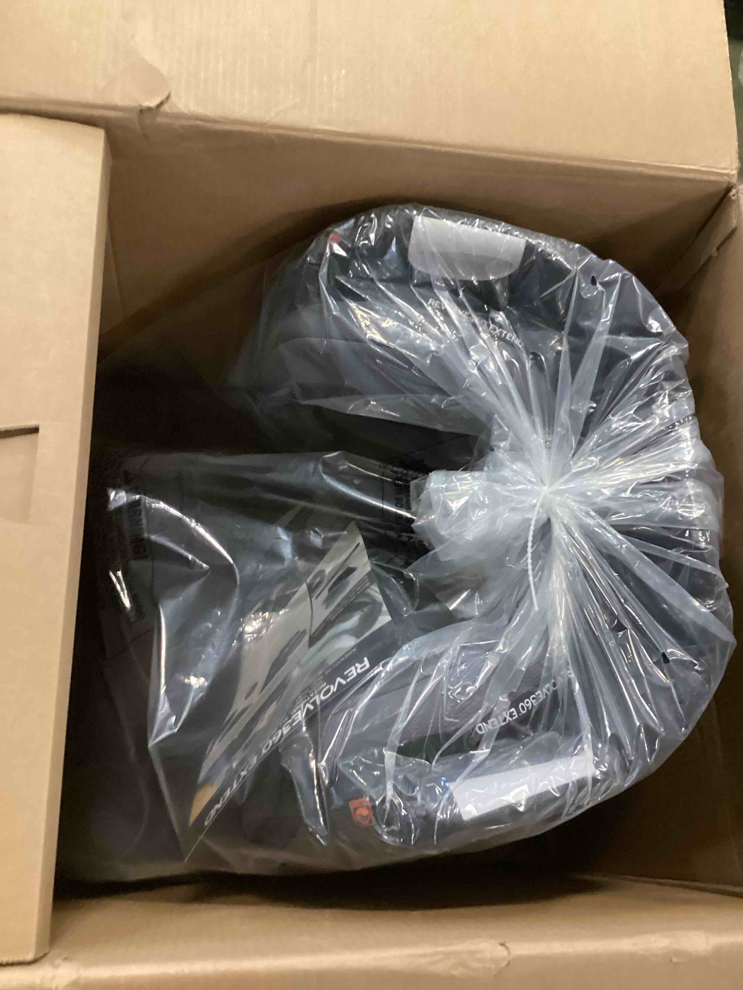 https://s3.amazonaws.com/lotting-images-prod/bidfta/PPE1839810_1738083495014.jpeg