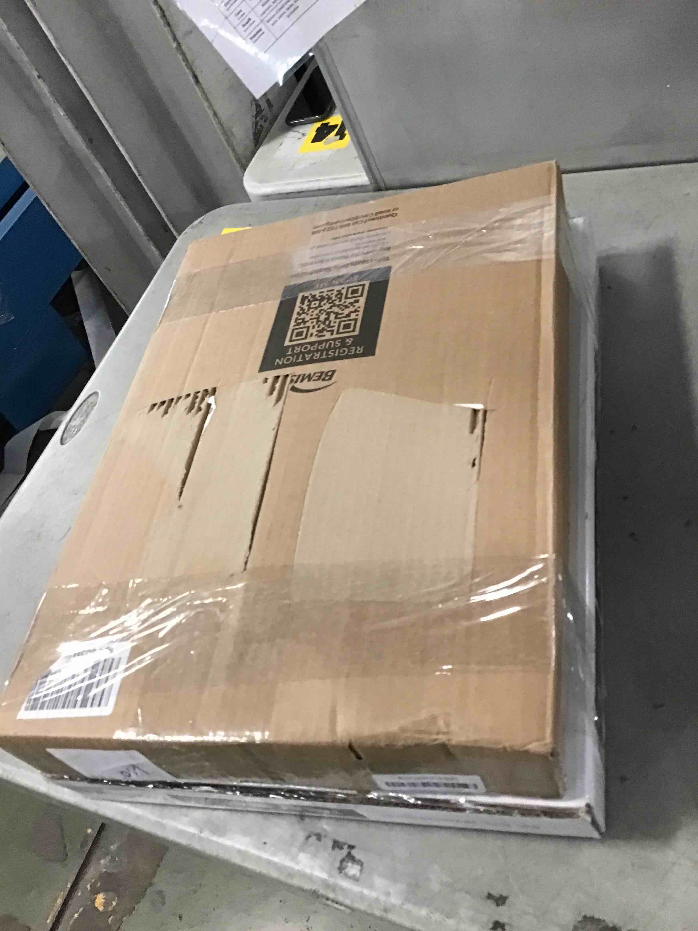 https://s3.amazonaws.com/lotting-images-prod/bidfta/PPE1839946_1738095736644.jpeg