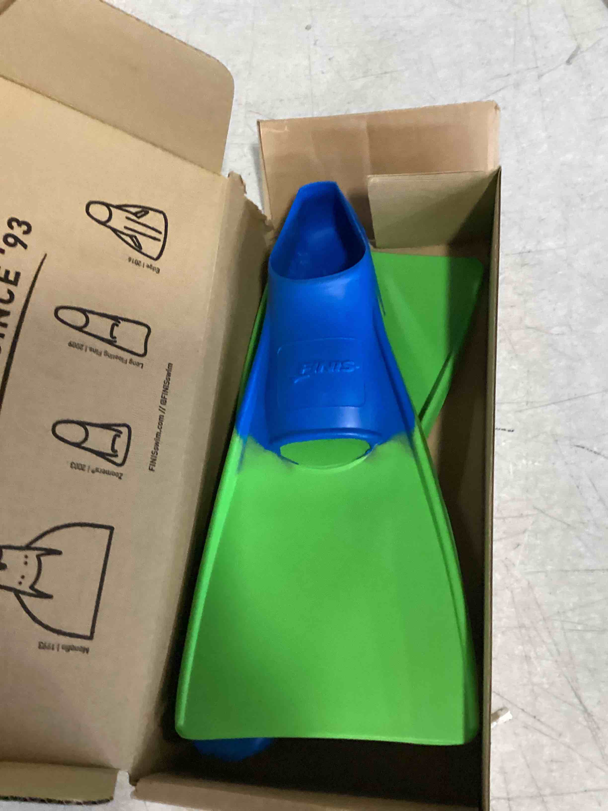 https://s3.amazonaws.com/lotting-images-prod/bidfta/PPE1840405_1732283988109.jpeg