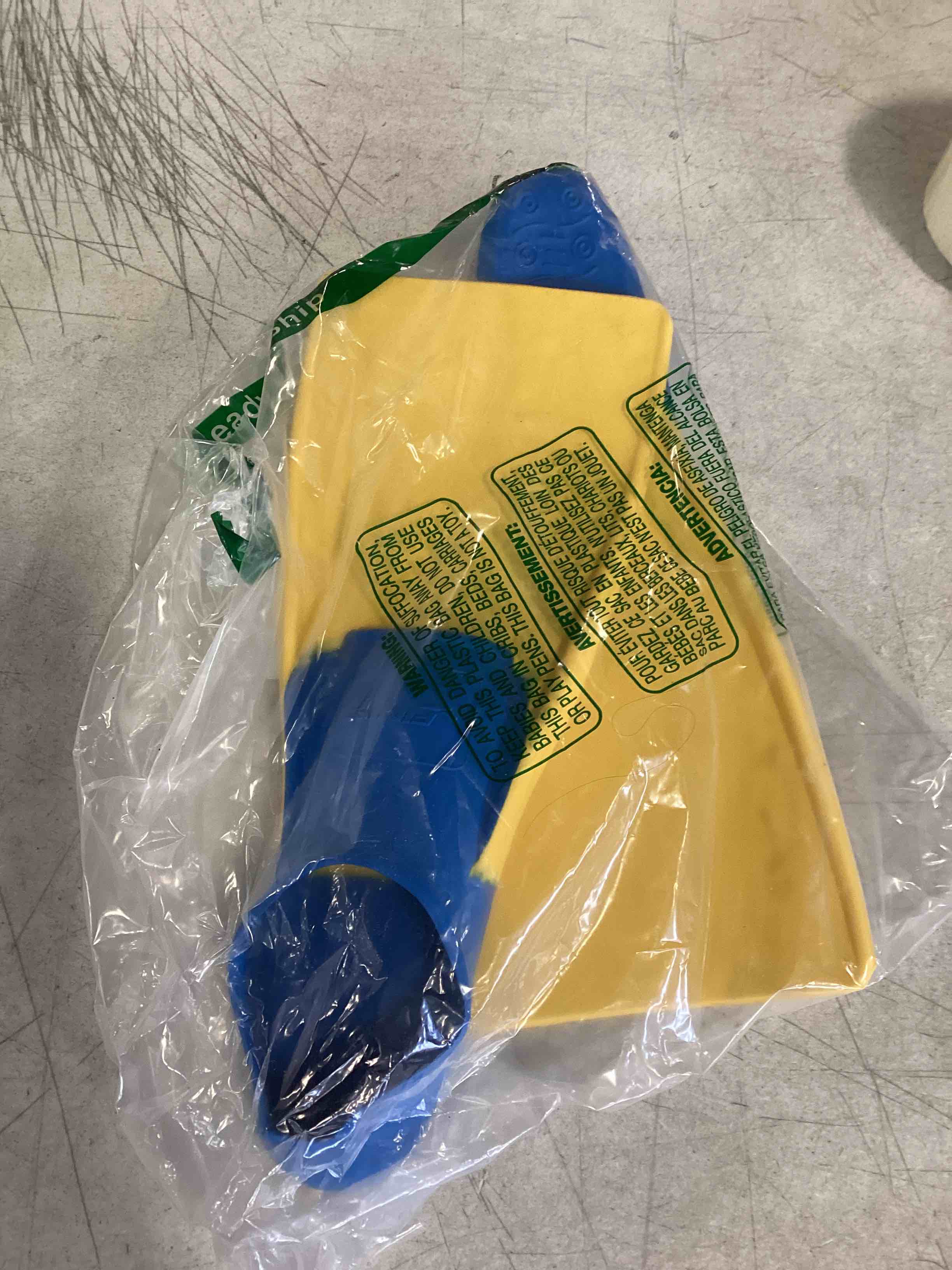 https://s3.amazonaws.com/lotting-images-prod/bidfta/PPE1840429_1732285964138.jpeg
