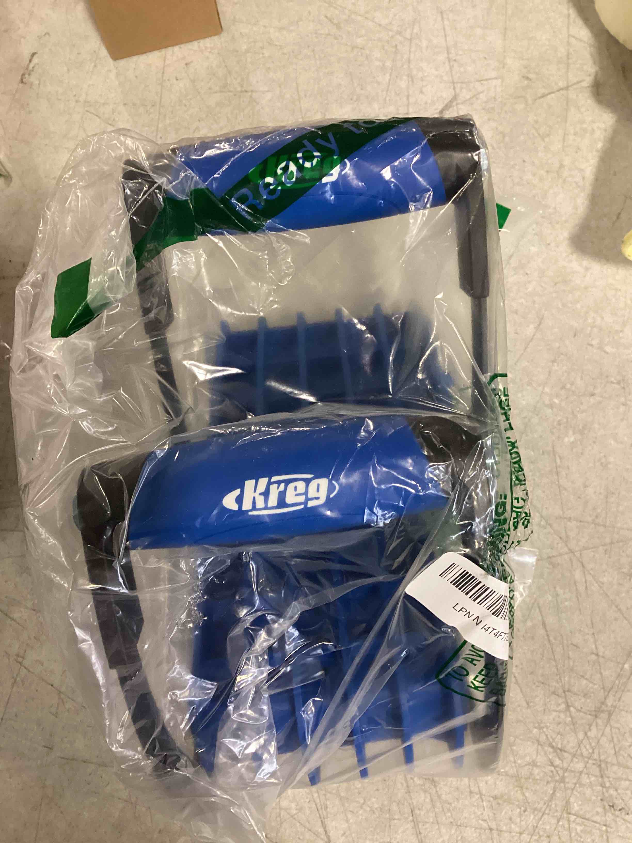 https://s3.amazonaws.com/lotting-images-prod/bidfta/PPE1840458_1732291037056.jpeg