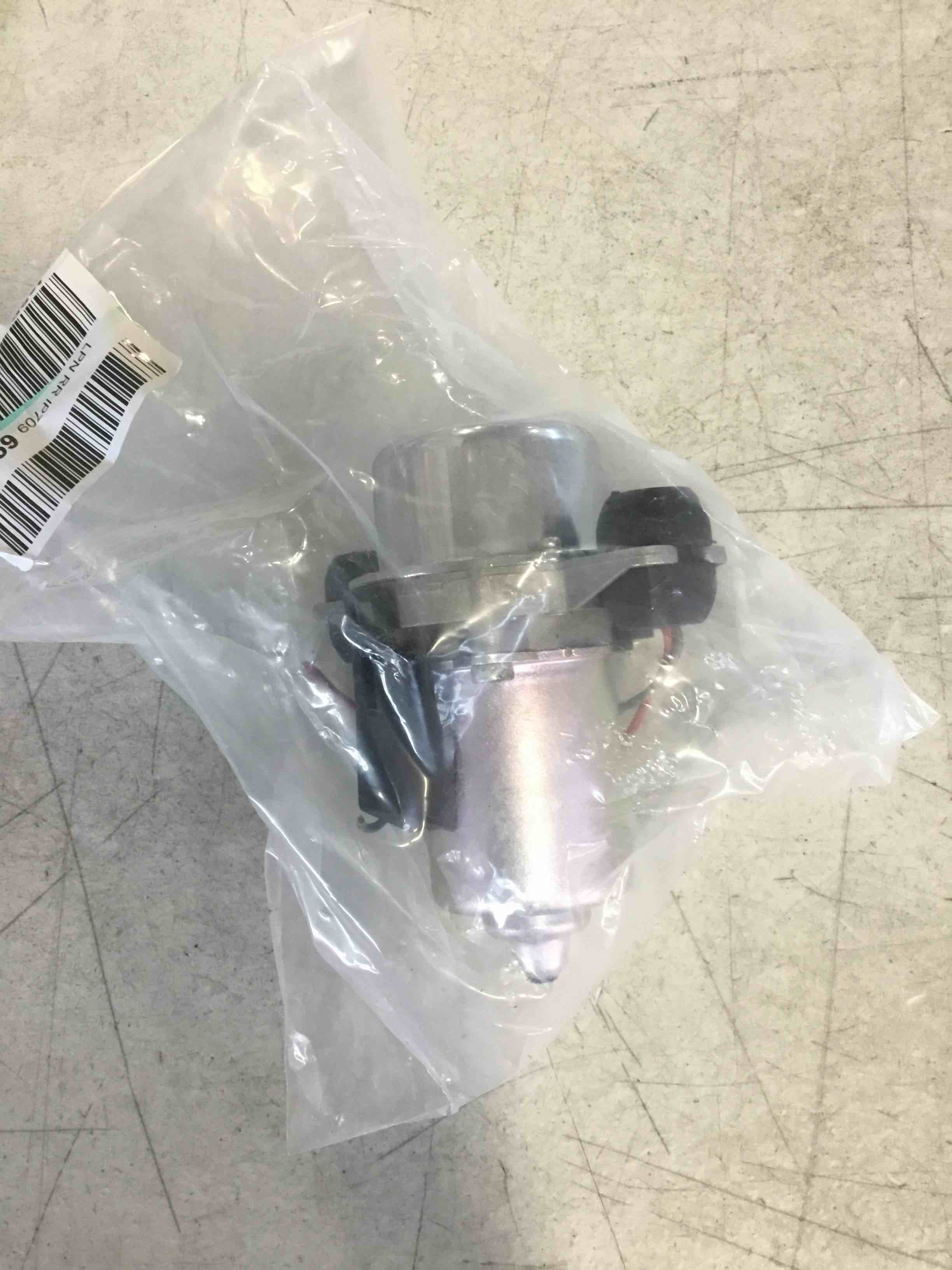 https://s3.amazonaws.com/lotting-images-prod/bidfta/PPE1842525_1733147087660.jpeg