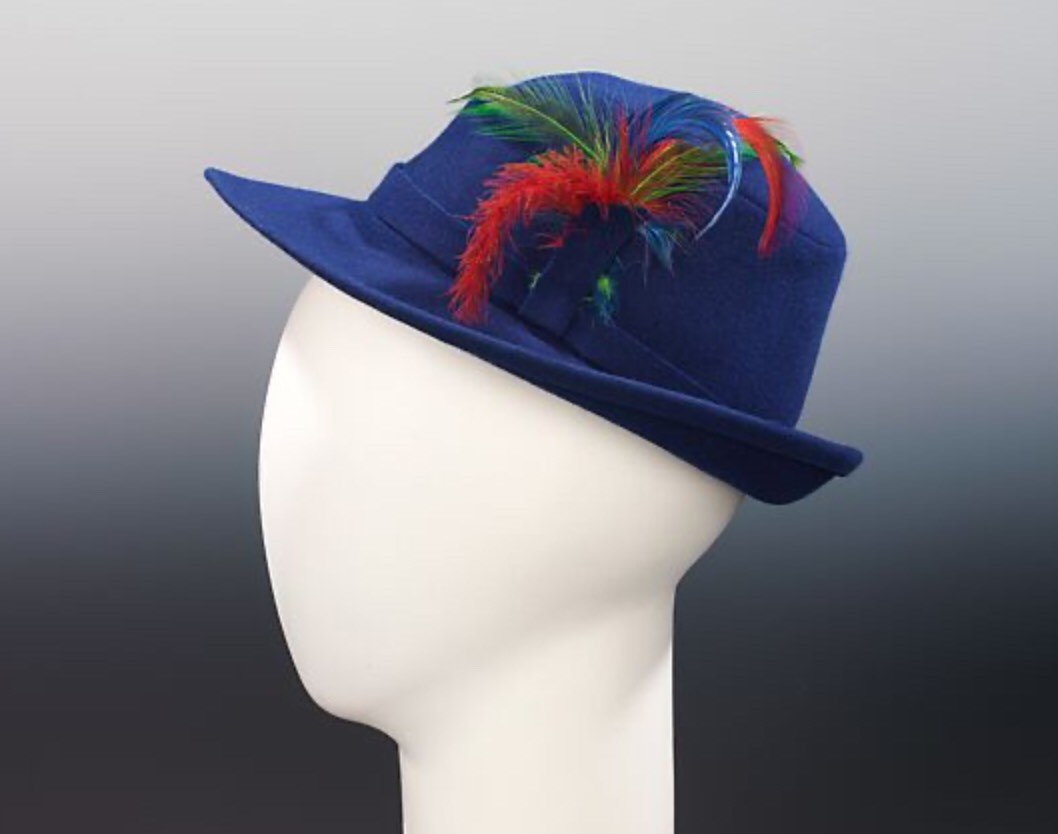 Lot Of 8 Schiaparelli Assorted Hats, Assorted Sizes And Colors (Navy Blue, Beige, Black) 