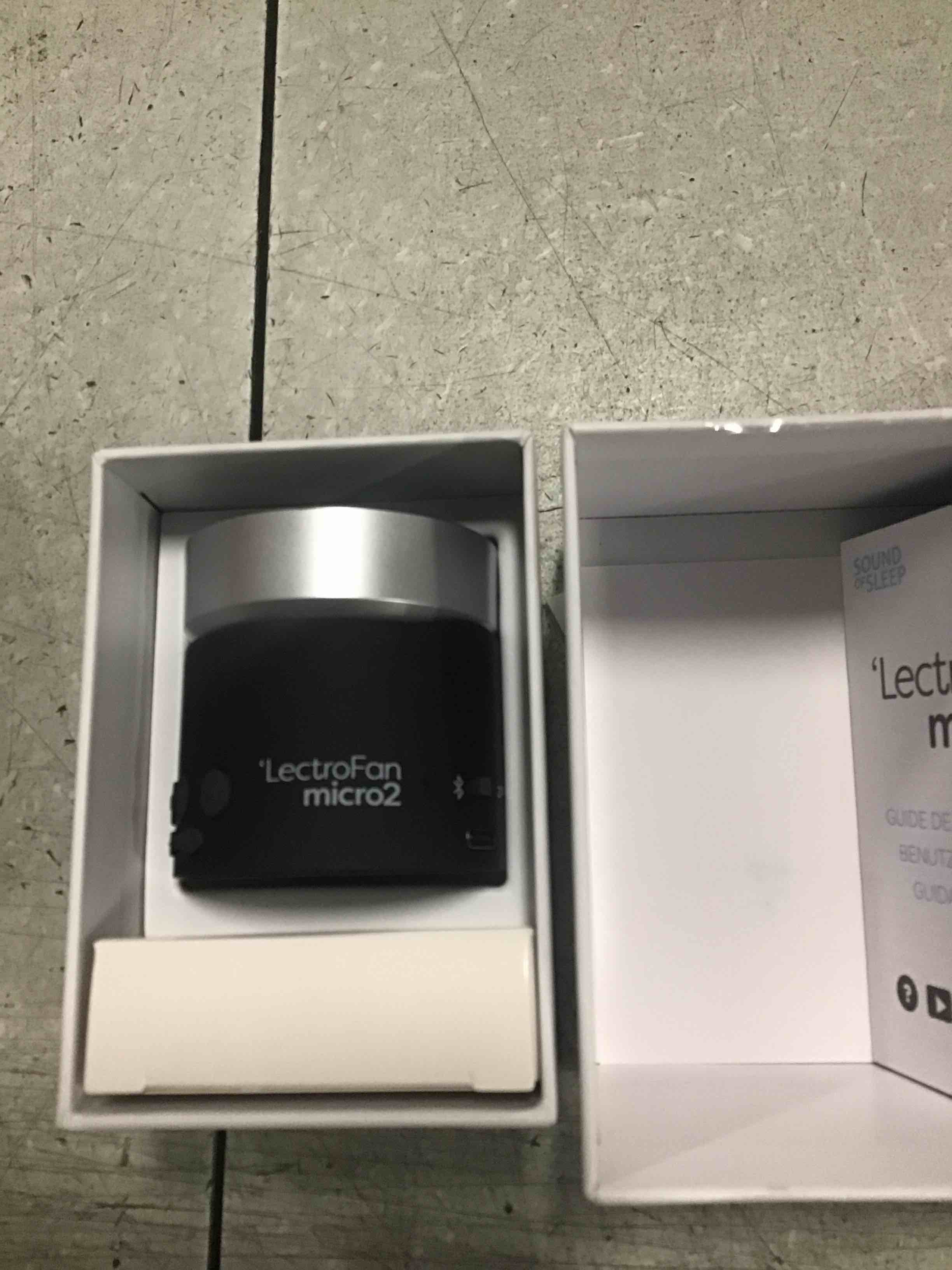 https://s3.amazonaws.com/lotting-images-prod/bidfta/PPE1845403_1733227914606.jpeg