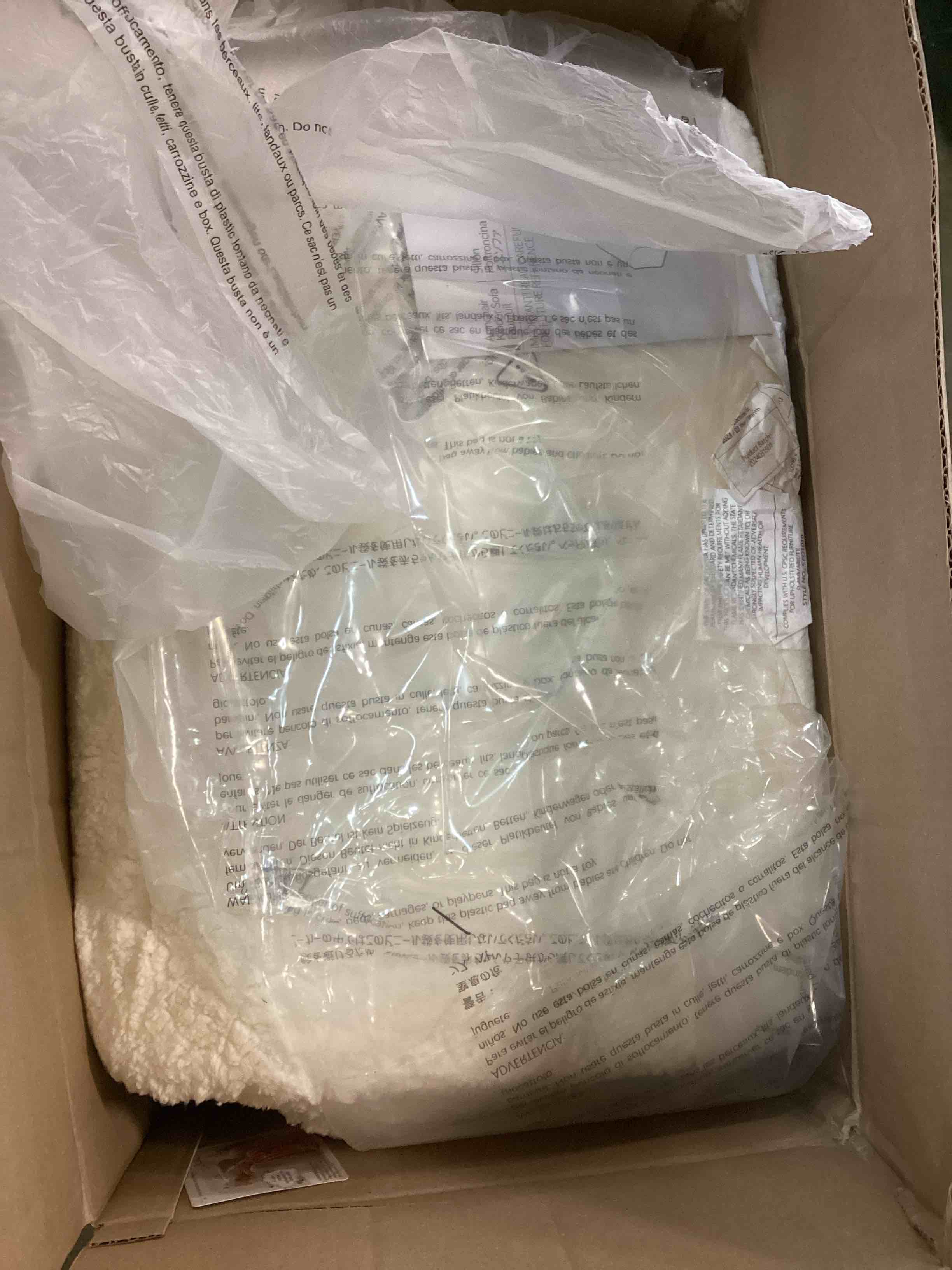 https://s3.amazonaws.com/lotting-images-prod/bidfta/PPE1846611_1732629741511.jpeg