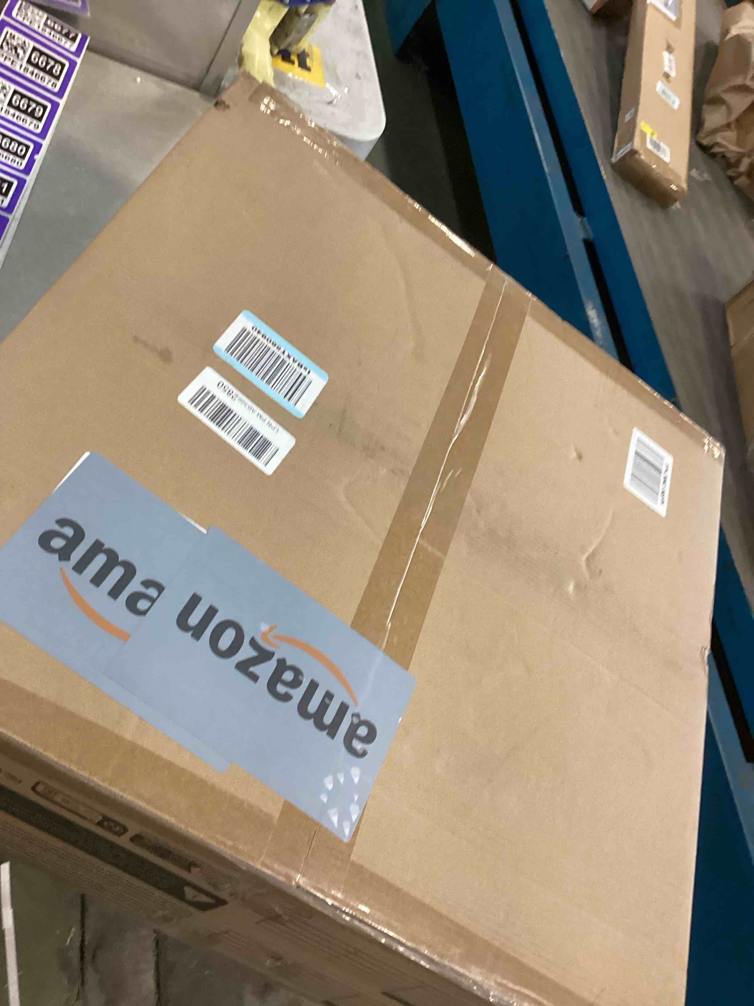 https://s3.amazonaws.com/lotting-images-prod/bidfta/PPE1846661_1732636044080.jpeg