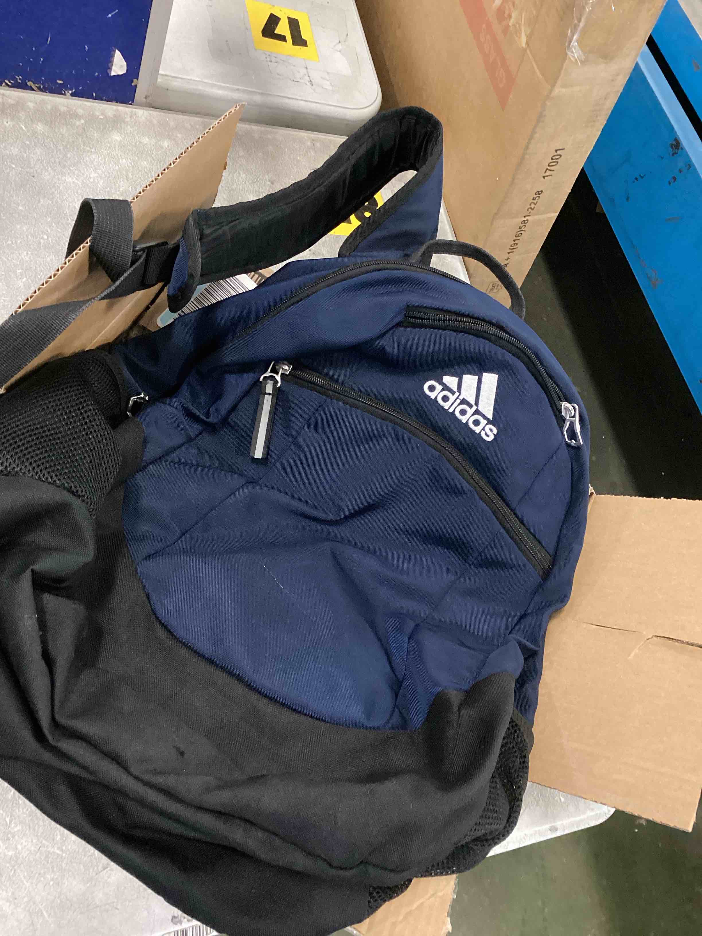 https://s3.amazonaws.com/lotting-images-prod/bidfta/PPE1847098_1733149489178.jpeg