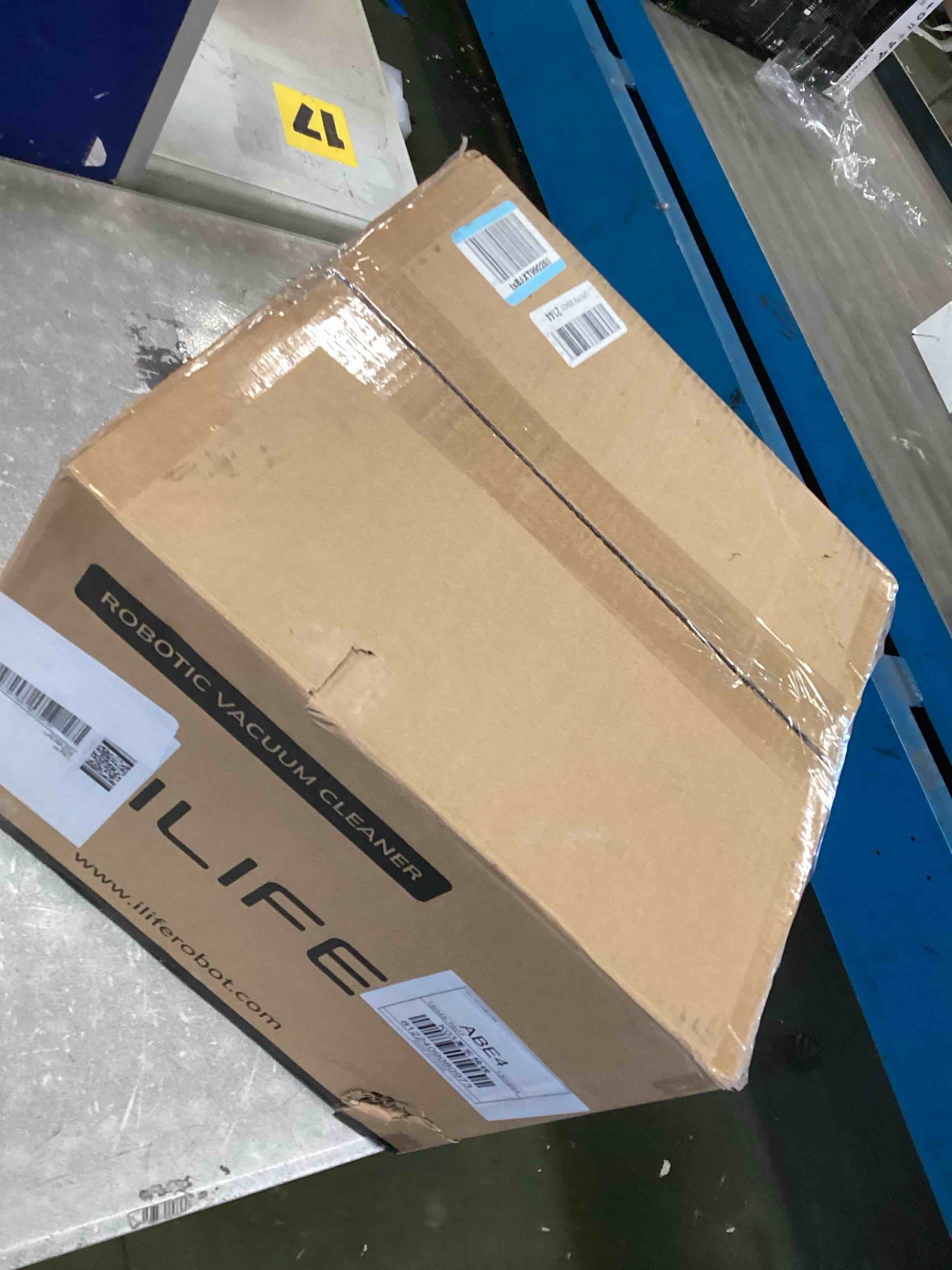 https://s3.amazonaws.com/lotting-images-prod/bidfta/PPE1847156_1733159454930.jpeg