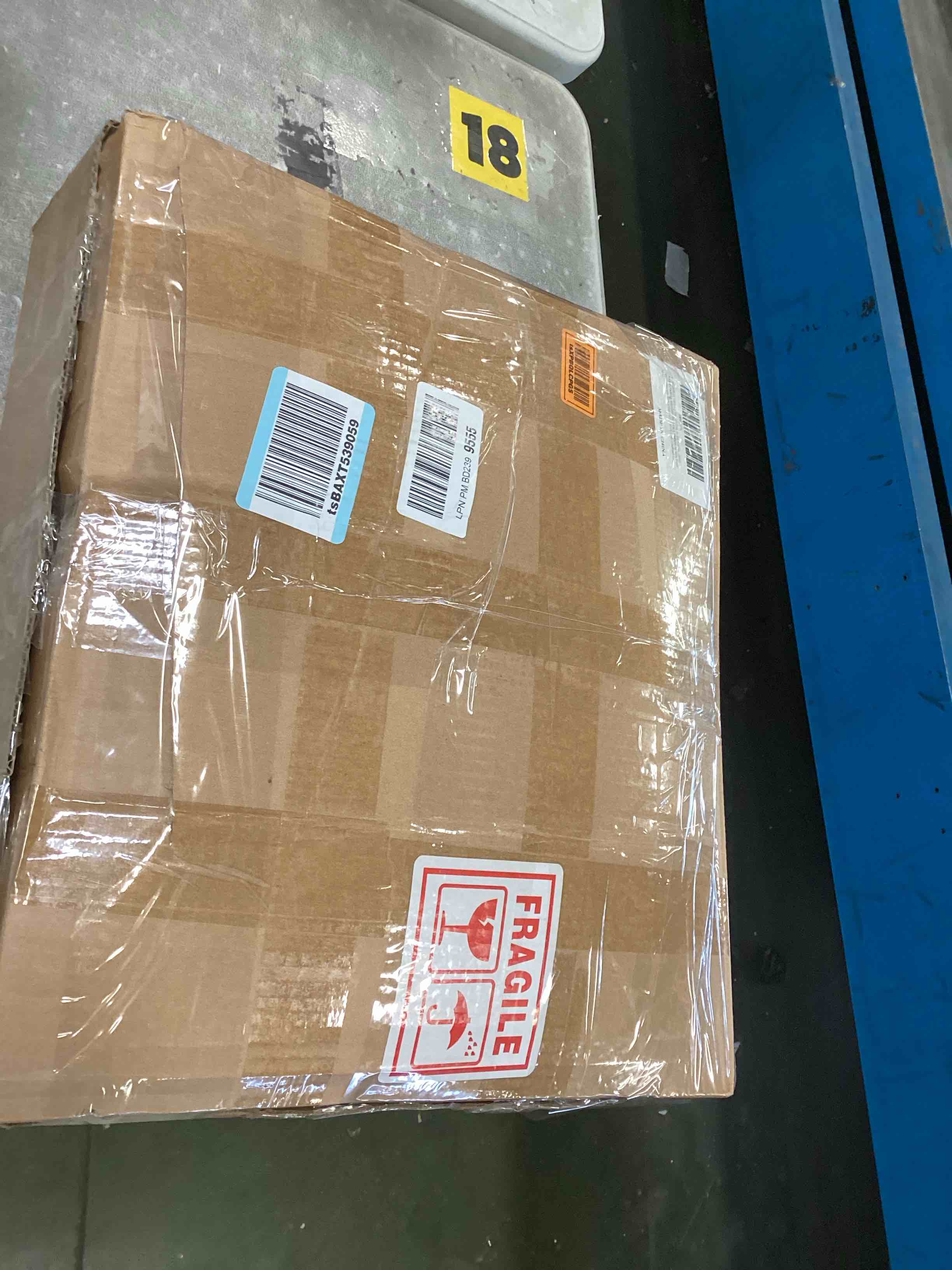 https://s3.amazonaws.com/lotting-images-prod/bidfta/PPE1847193_1733159854442.jpeg