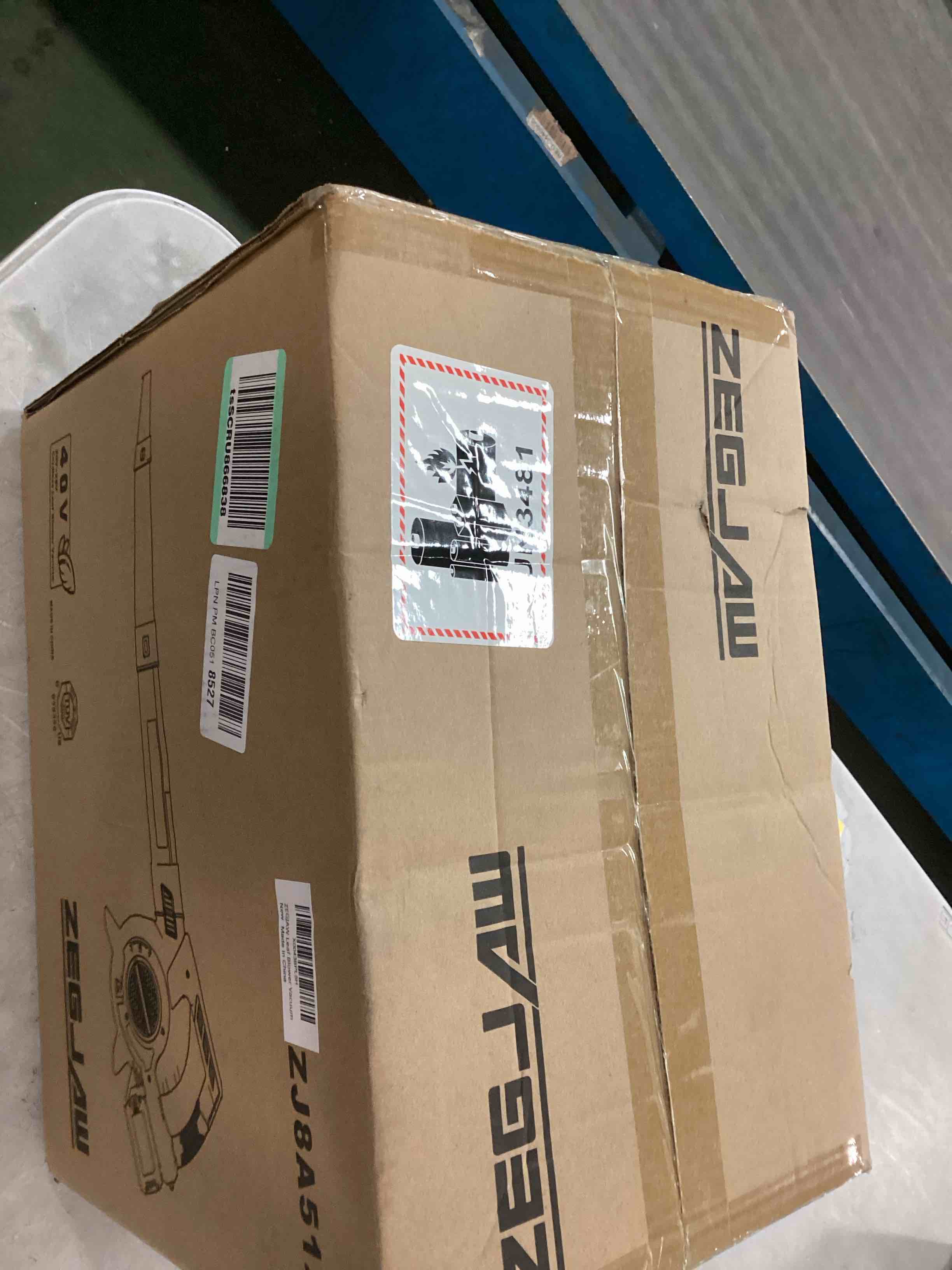 https://s3.amazonaws.com/lotting-images-prod/bidfta/PPE1847426_1733244498535.jpeg