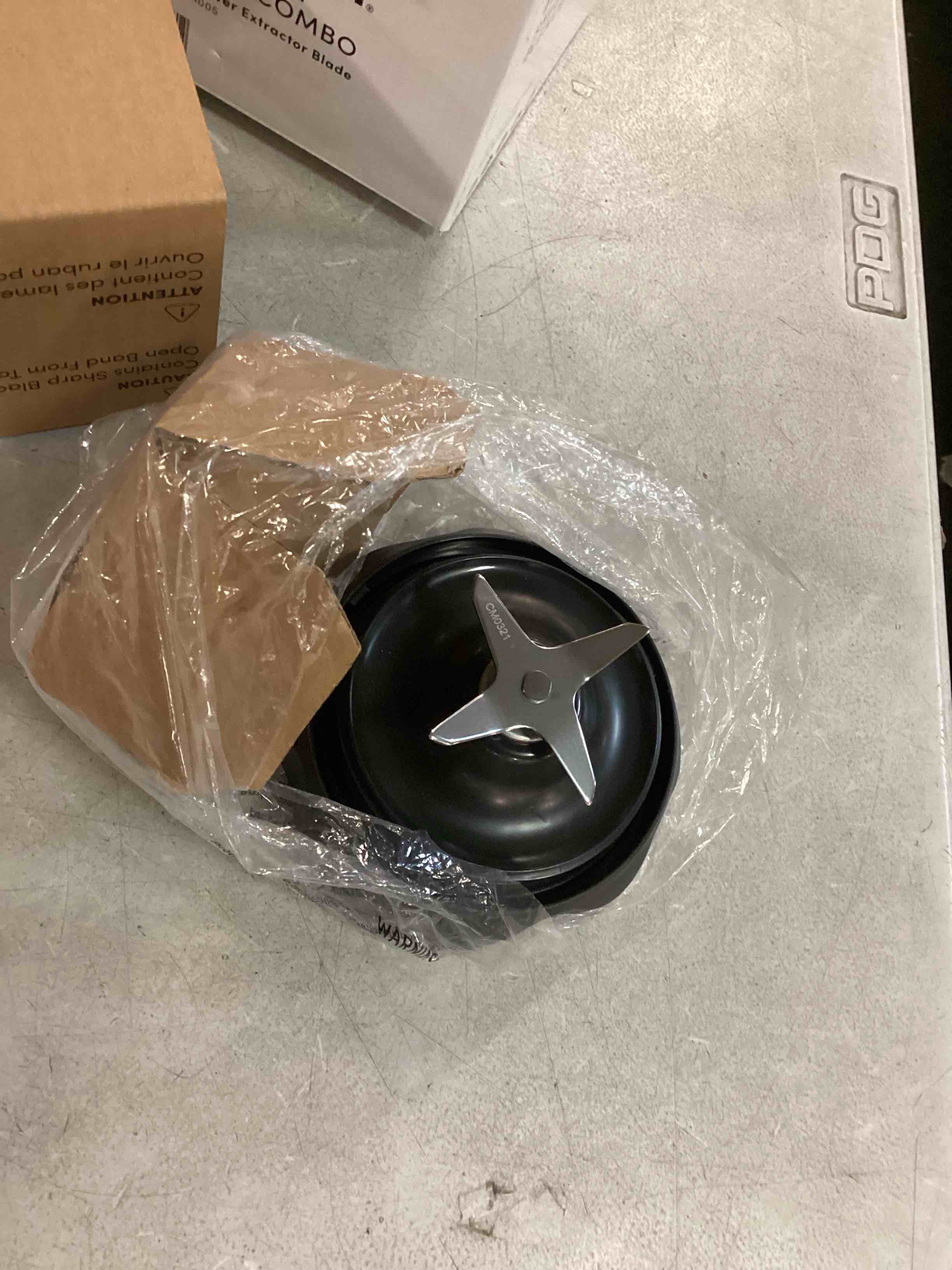 https://s3.amazonaws.com/lotting-images-prod/bidfta/PPE1847702_1733346117975.jpeg