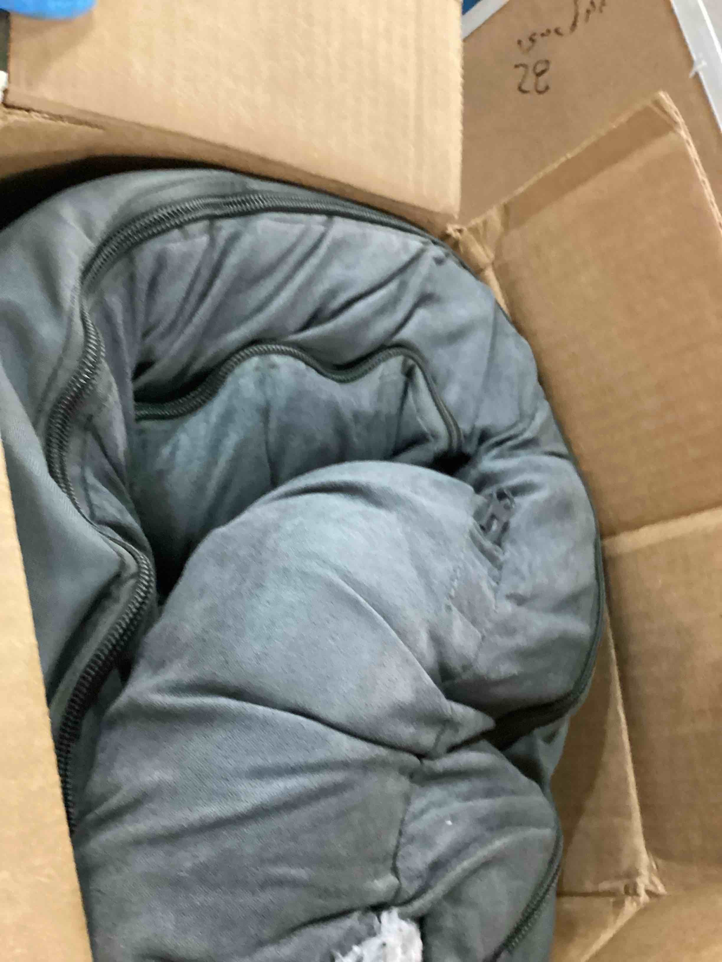 https://s3.amazonaws.com/lotting-images-prod/bidfta/PPE1847712_1733404117624.jpeg