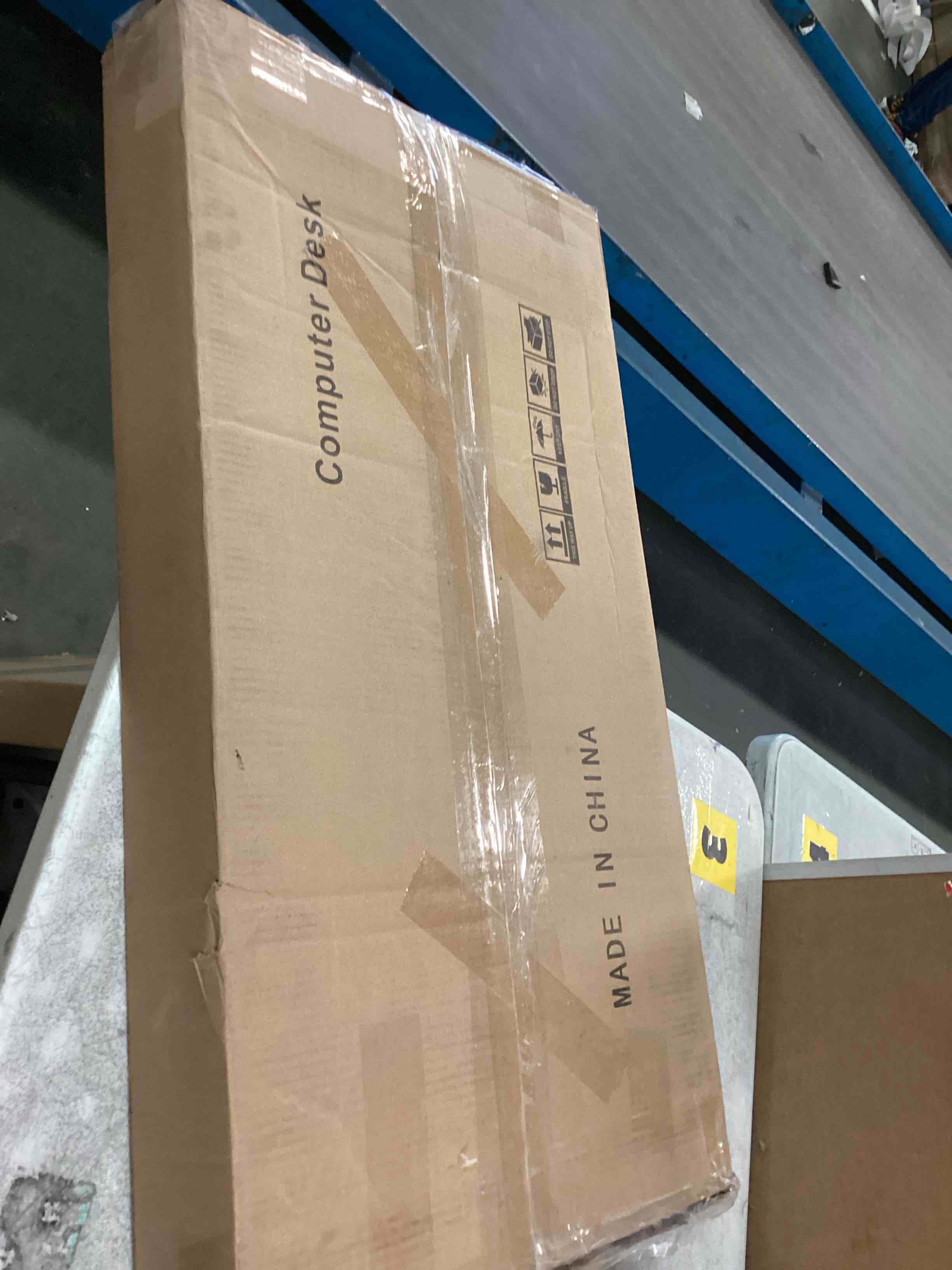 https://s3.amazonaws.com/lotting-images-prod/bidfta/PPE1847801_1733413012678.jpeg