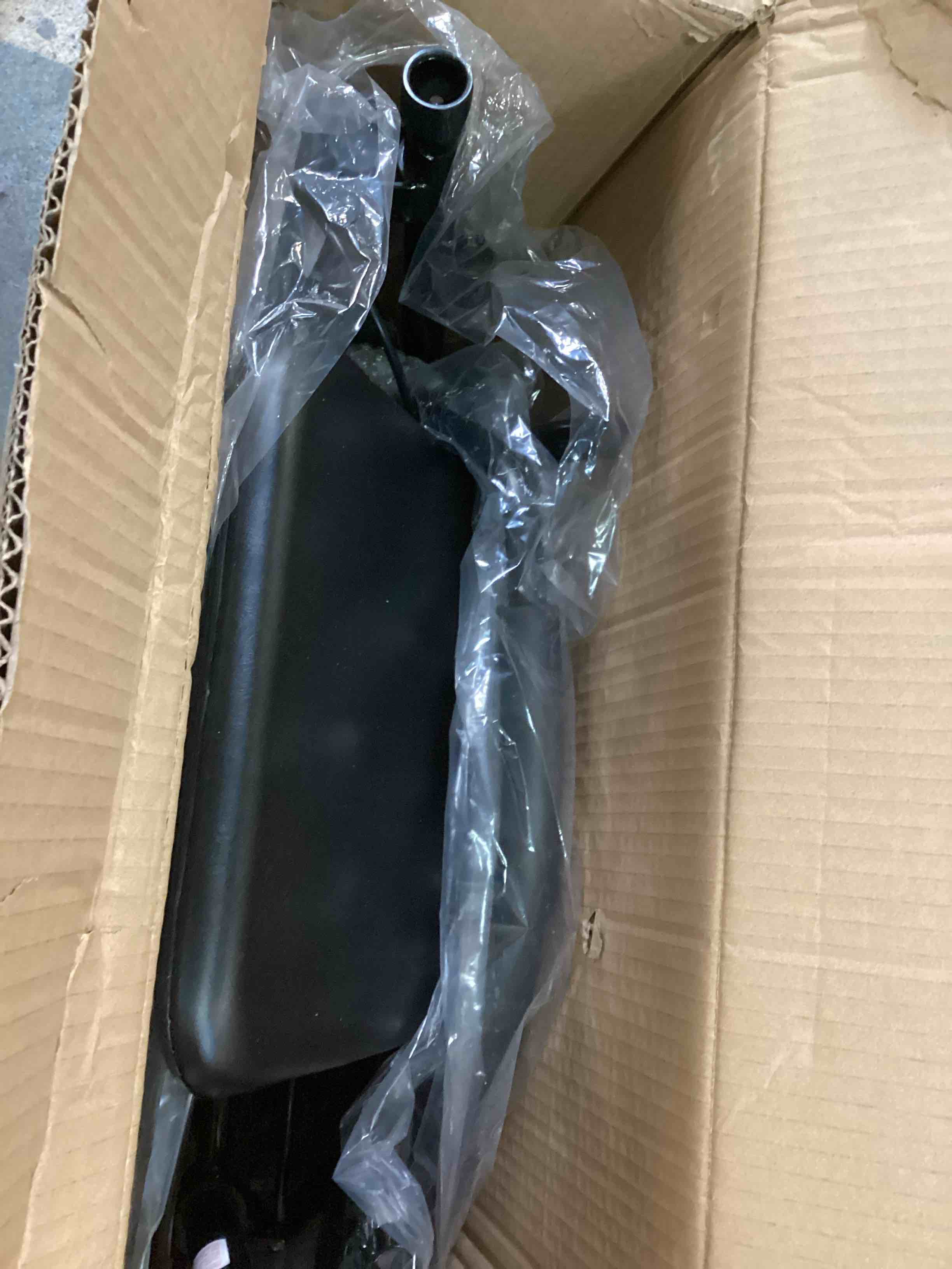 https://s3.amazonaws.com/lotting-images-prod/bidfta/PPE1847854_1733417334599.jpeg