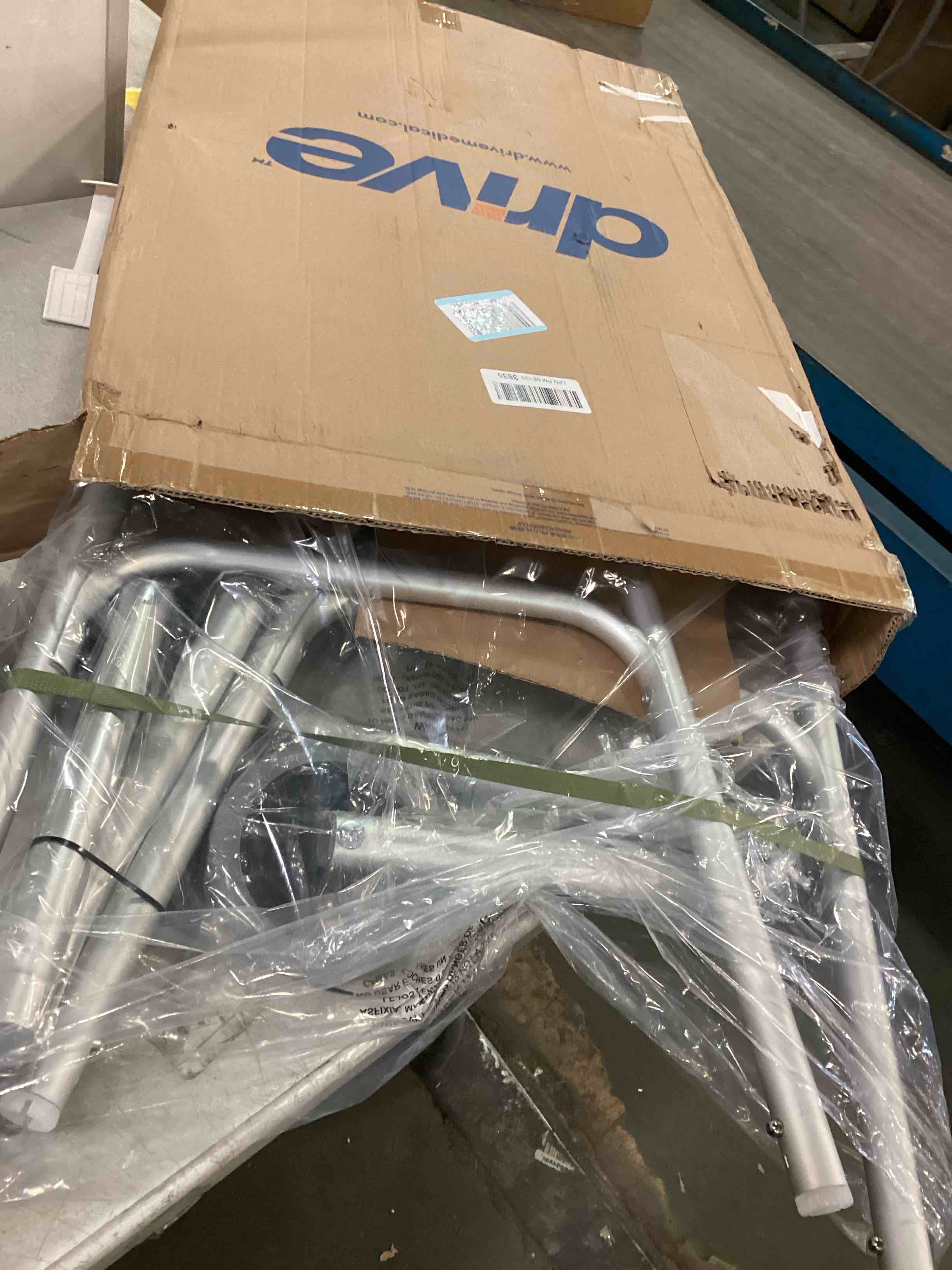 https://s3.amazonaws.com/lotting-images-prod/bidfta/PPE1848136_1733510596733.jpeg