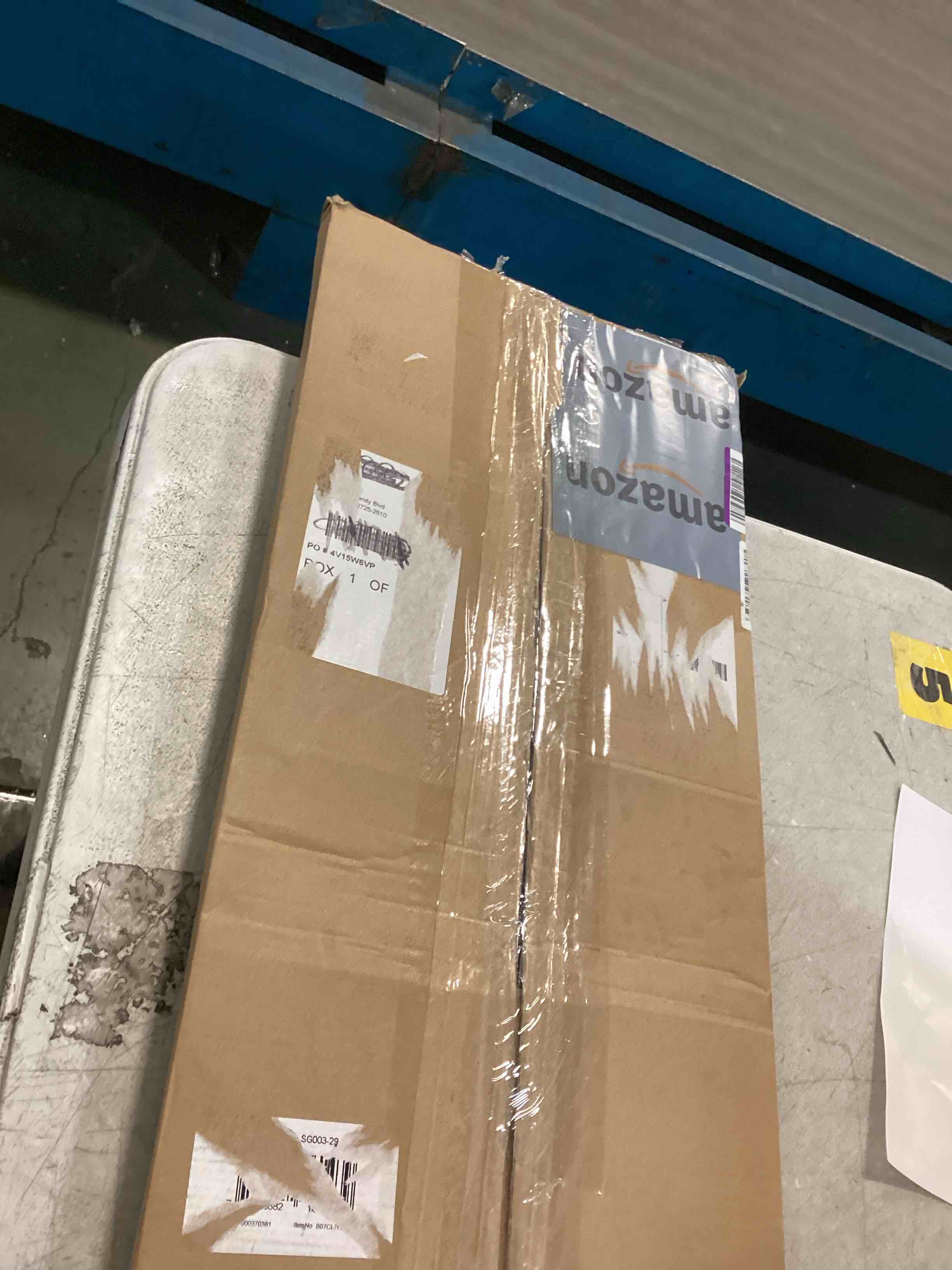 https://s3.amazonaws.com/lotting-images-prod/bidfta/PPE1848344_1733764333034.jpeg