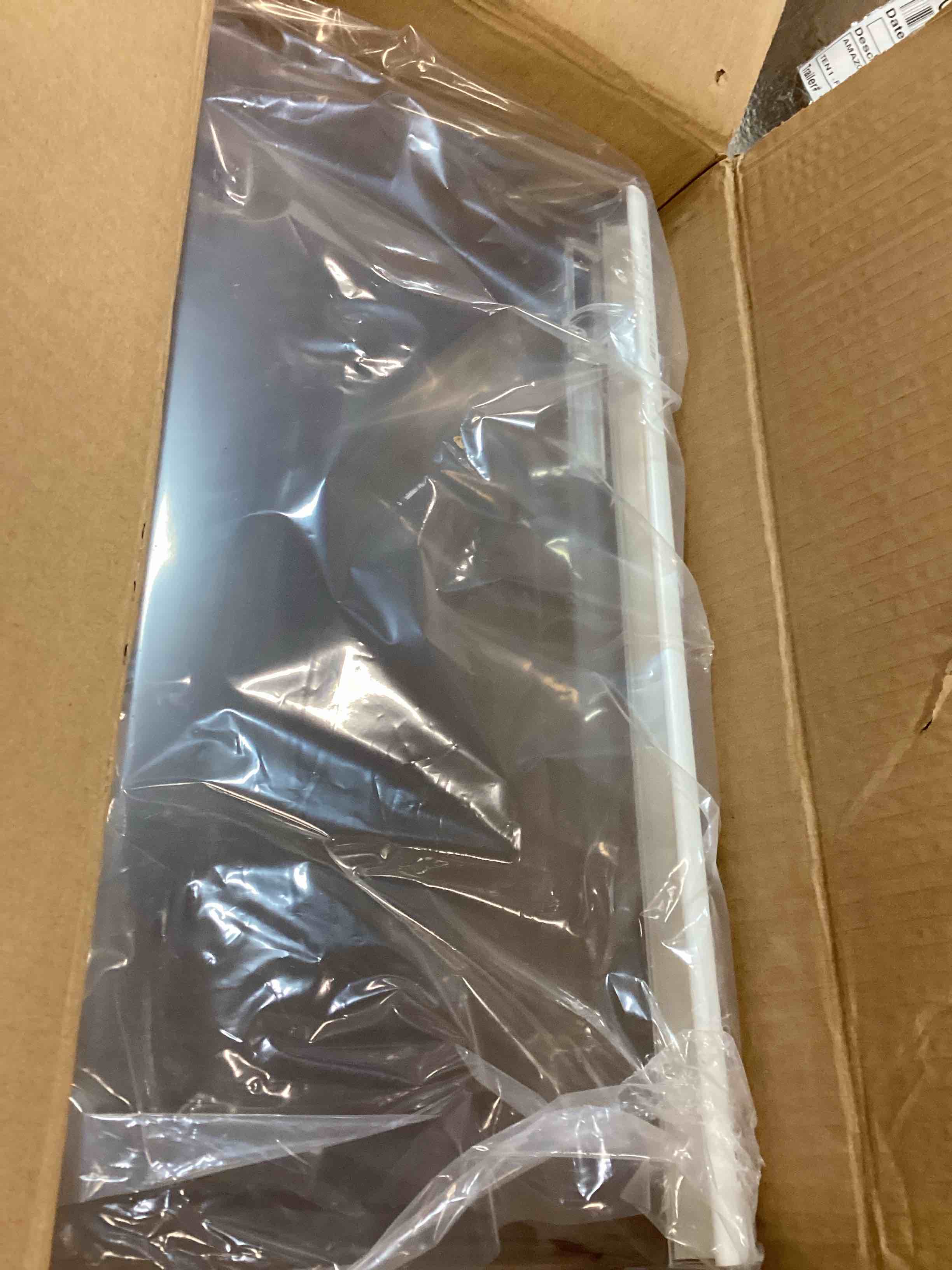 https://s3.amazonaws.com/lotting-images-prod/bidfta/PPE1848901_1734012282657.jpeg