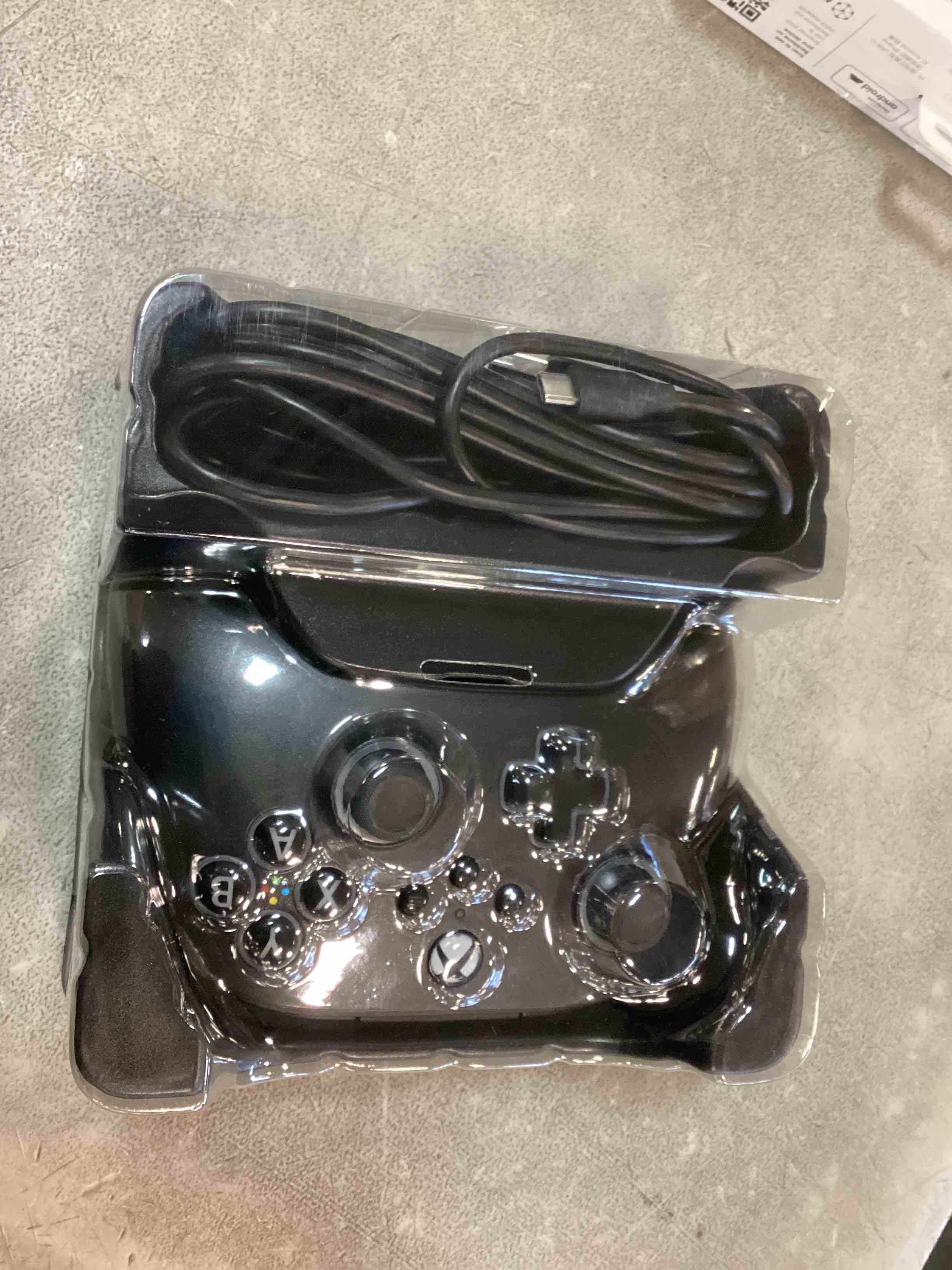 https://s3.amazonaws.com/lotting-images-prod/bidfta/PPE1848972_1734017164851.jpeg