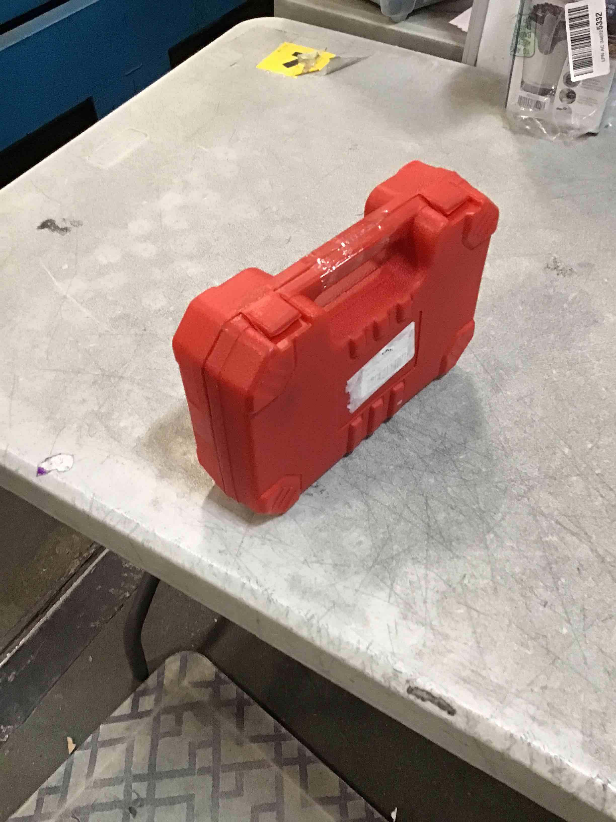 https://s3.amazonaws.com/lotting-images-prod/bidfta/PPE1849079_1732300406703.jpeg