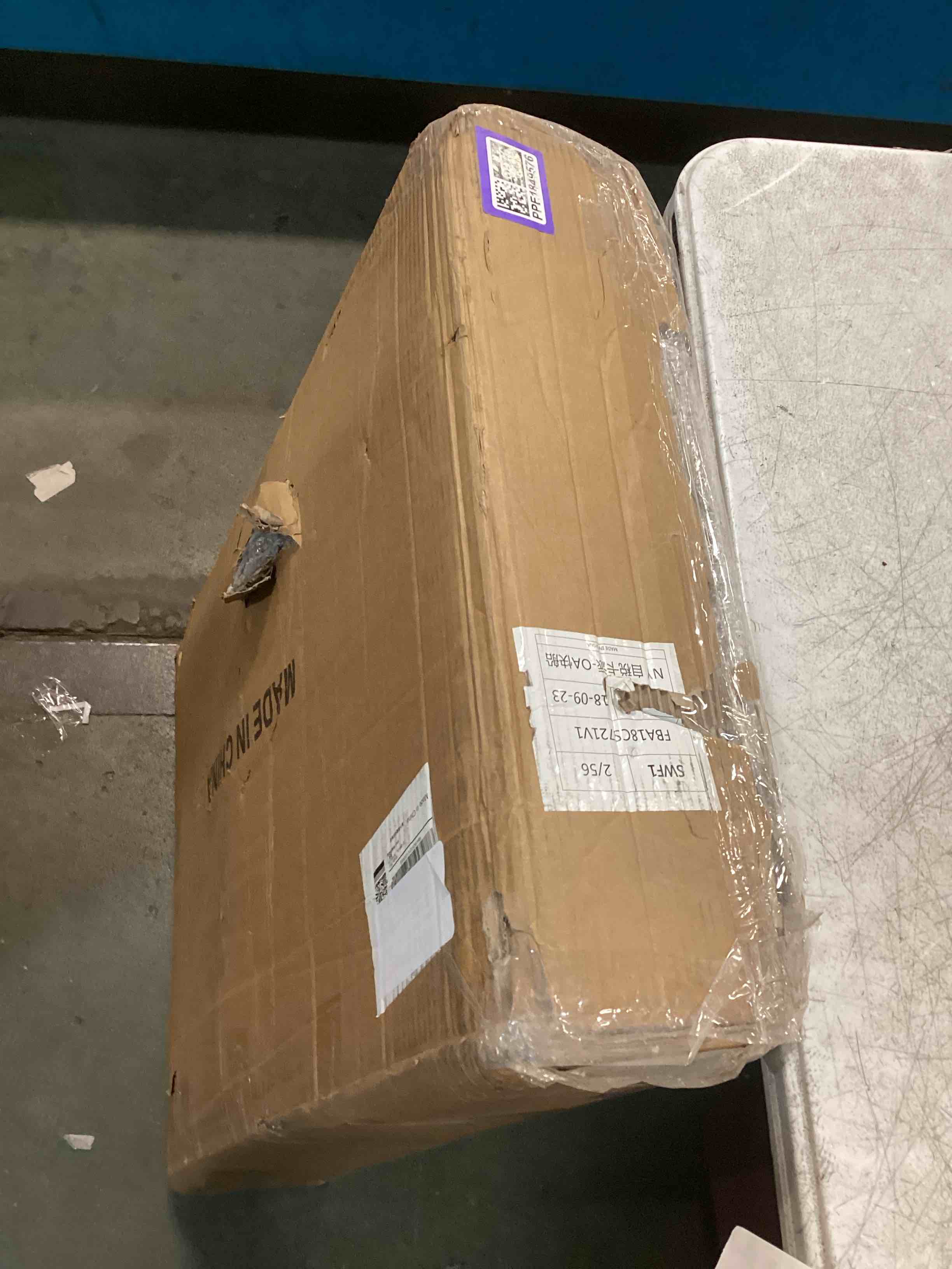 https://s3.amazonaws.com/lotting-images-prod/bidfta/PPE1849576_1733141912197.jpeg
