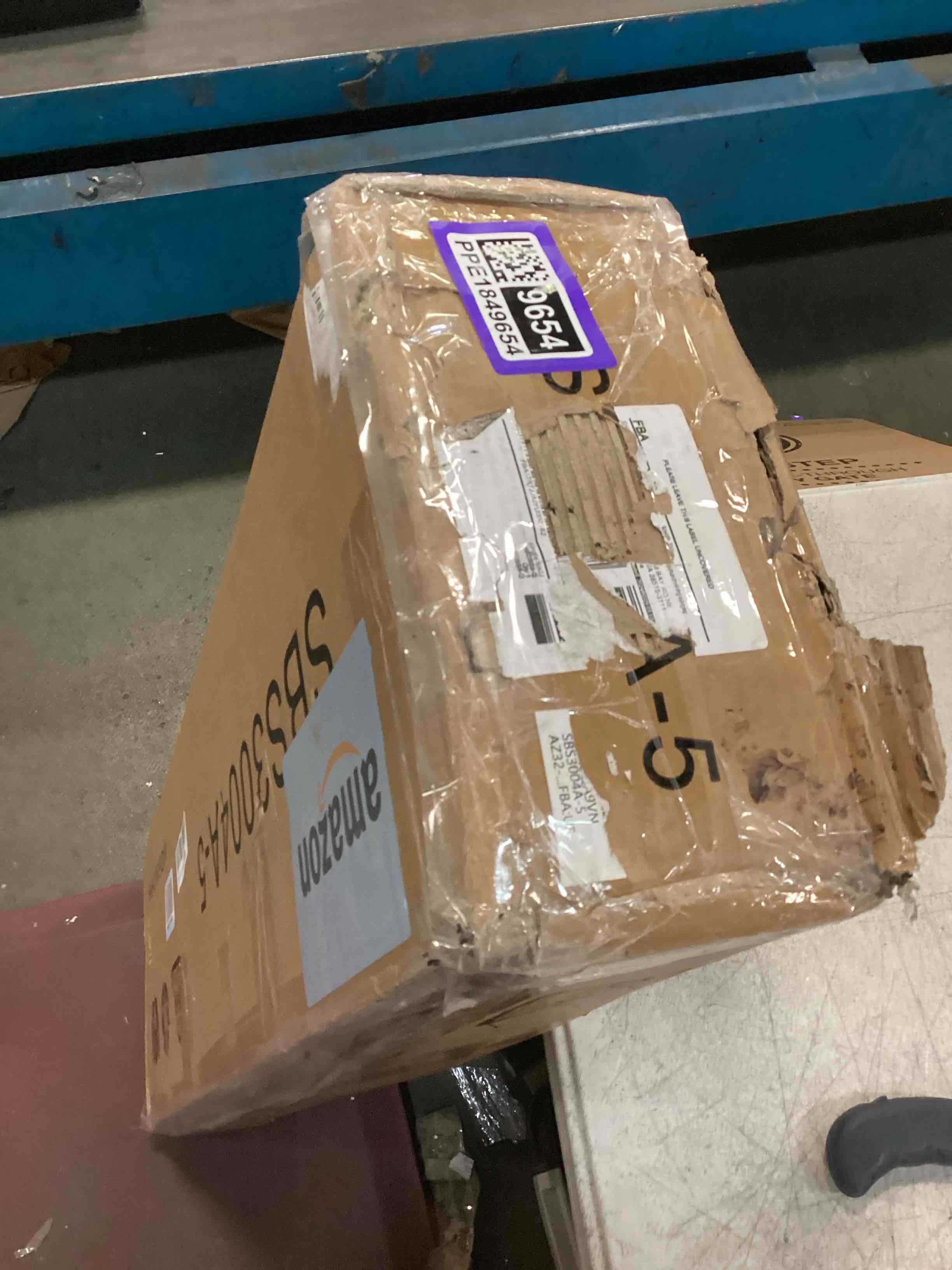 https://s3.amazonaws.com/lotting-images-prod/bidfta/PPE1849654_1733164409519.jpeg