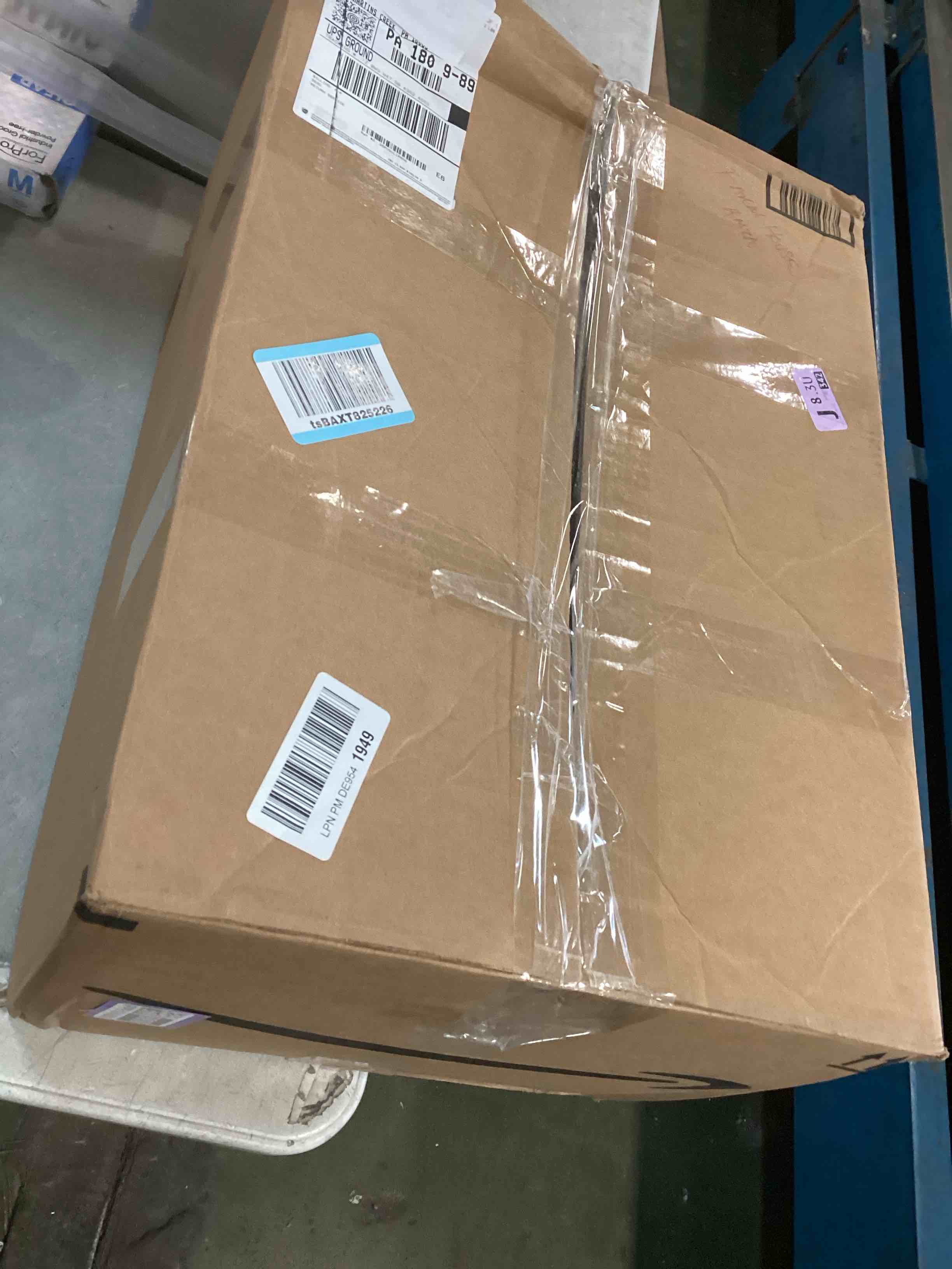 https://s3.amazonaws.com/lotting-images-prod/bidfta/PPE1849866_1733407629948.jpeg