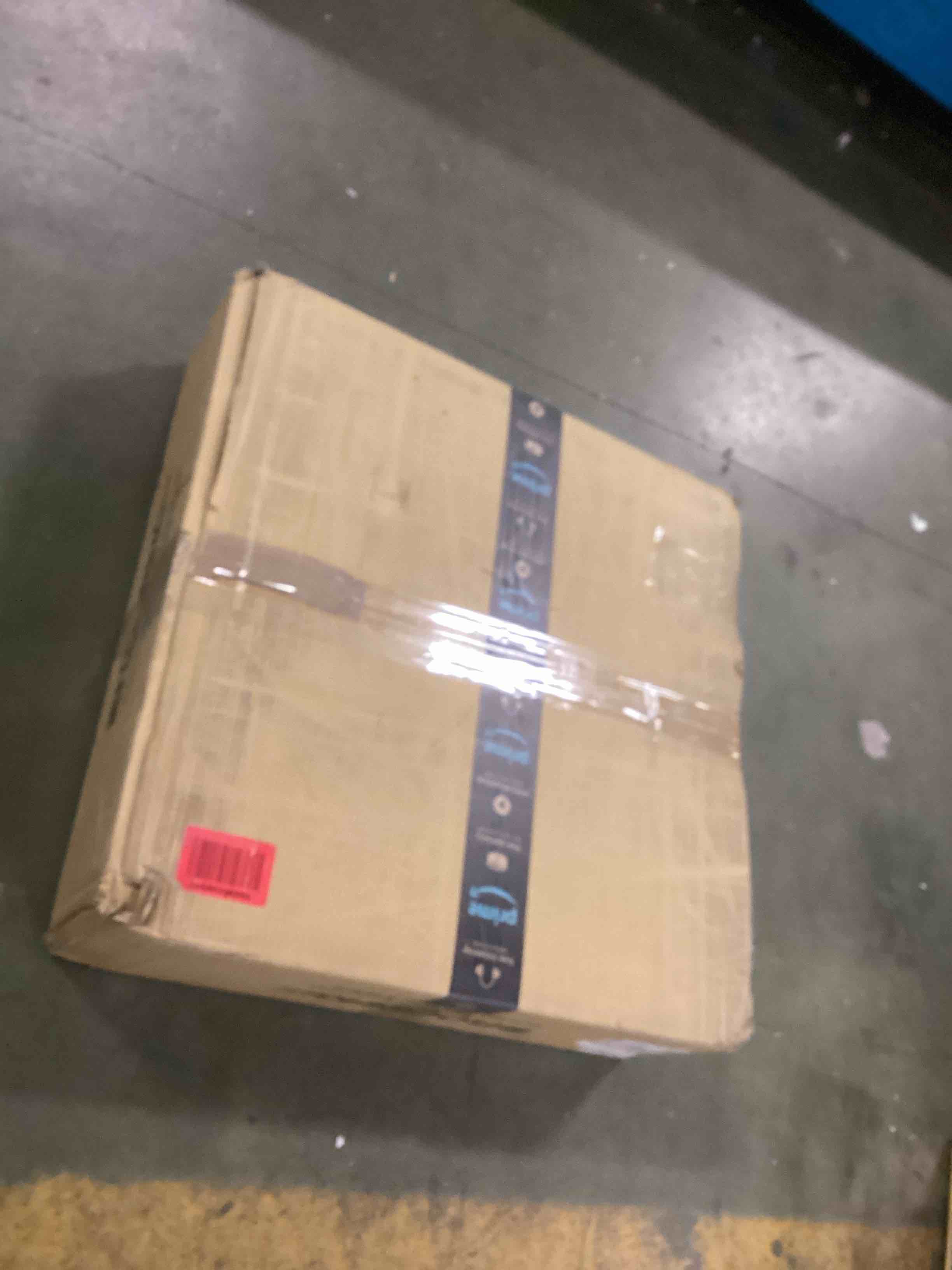 https://s3.amazonaws.com/lotting-images-prod/bidfta/PPE1850258_1733760046341.jpeg
