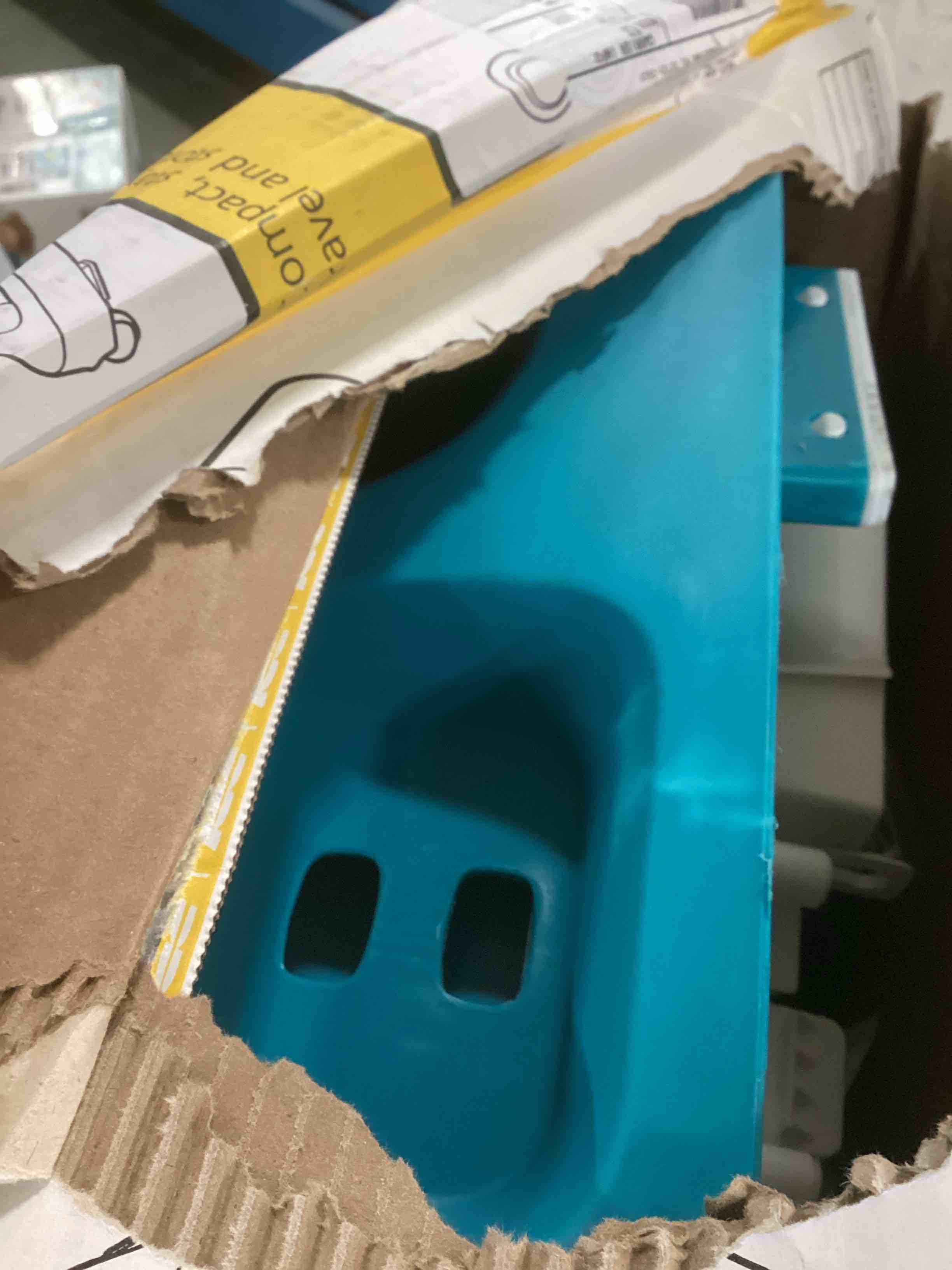 https://s3.amazonaws.com/lotting-images-prod/bidfta/PPE1850324_1733772134326.jpeg