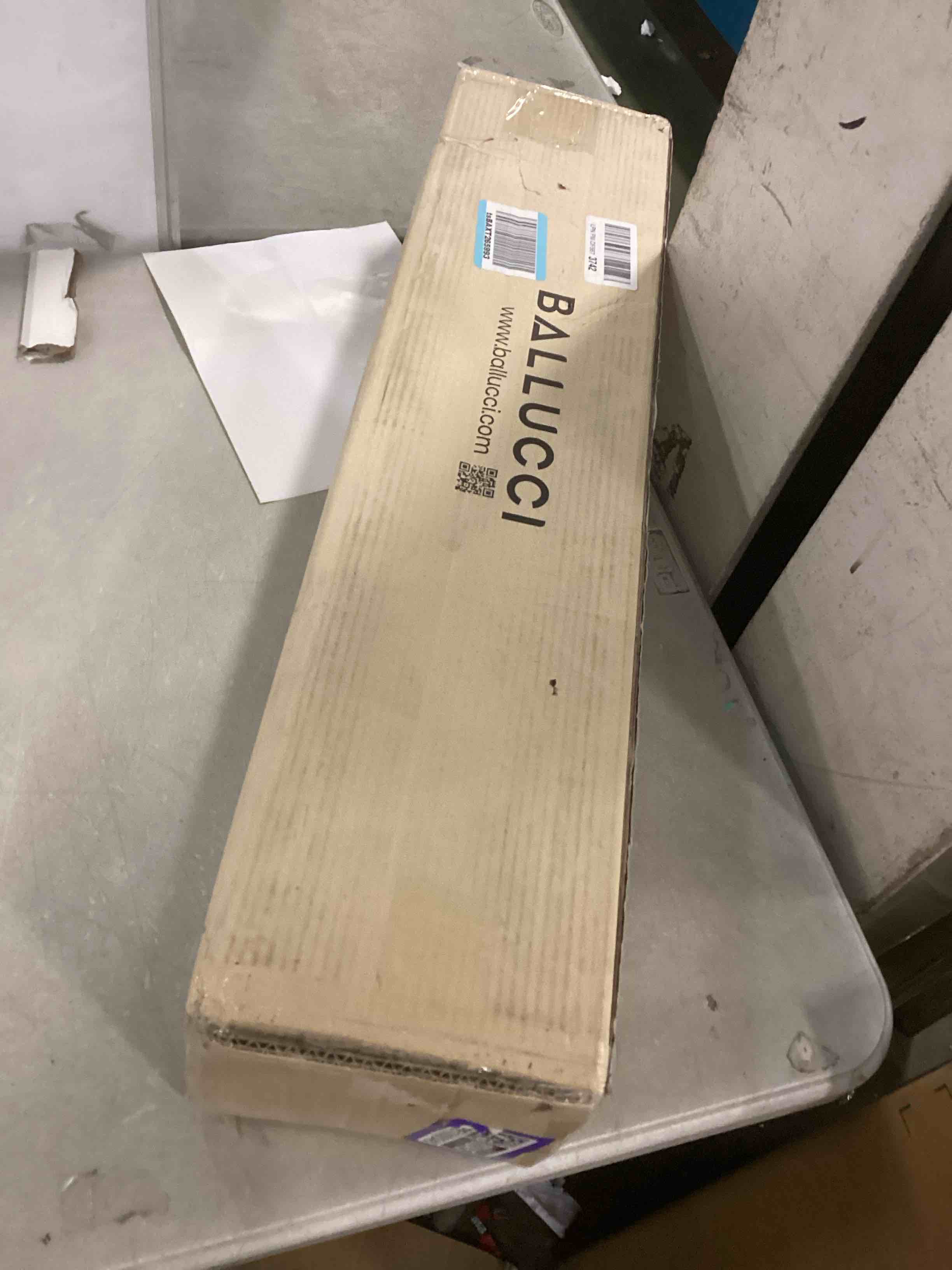 https://s3.amazonaws.com/lotting-images-prod/bidfta/PPE1850345_1733765098852.jpeg