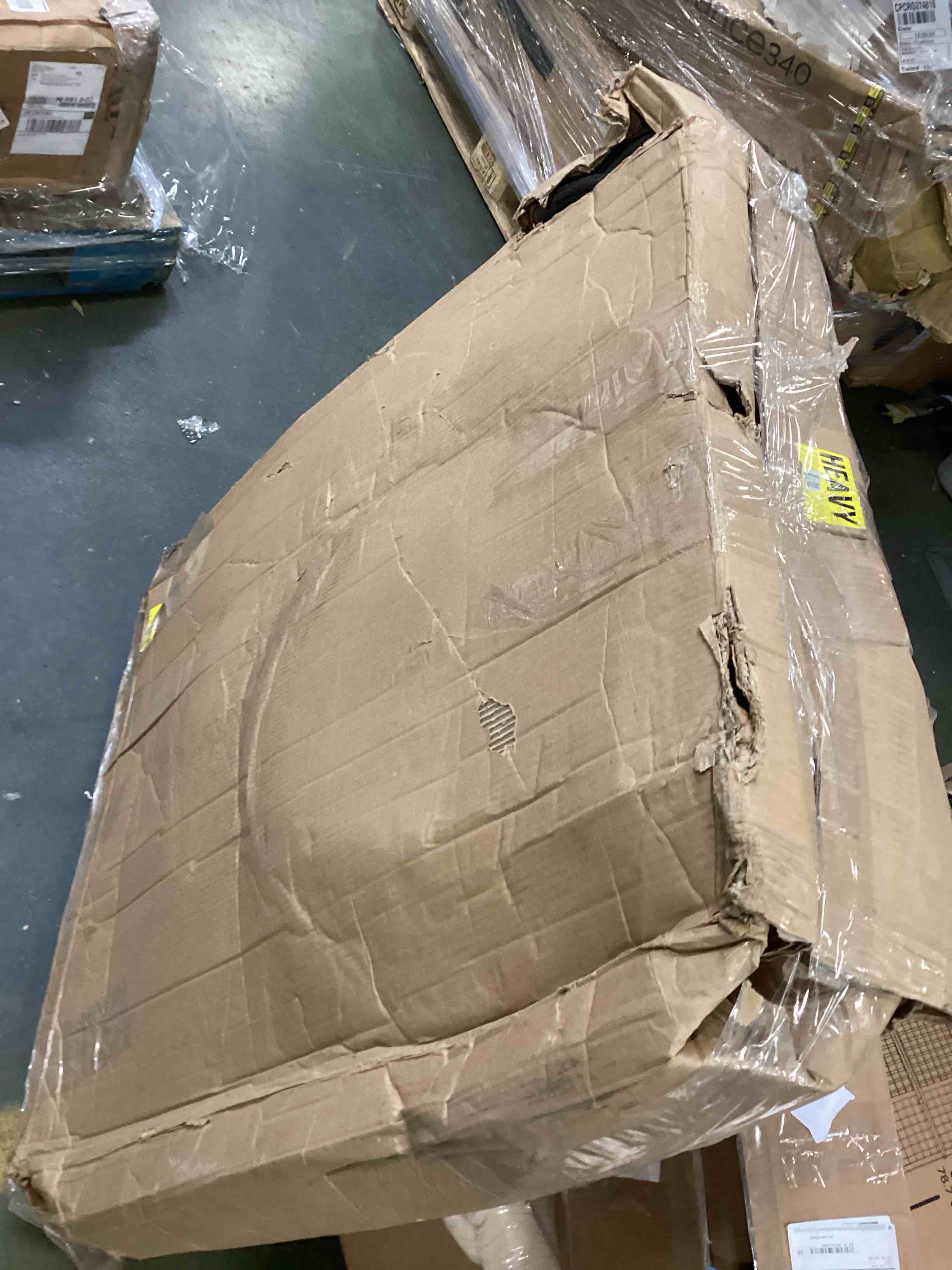 https://s3.amazonaws.com/lotting-images-prod/bidfta/PPE1850620_1734028226631.jpeg