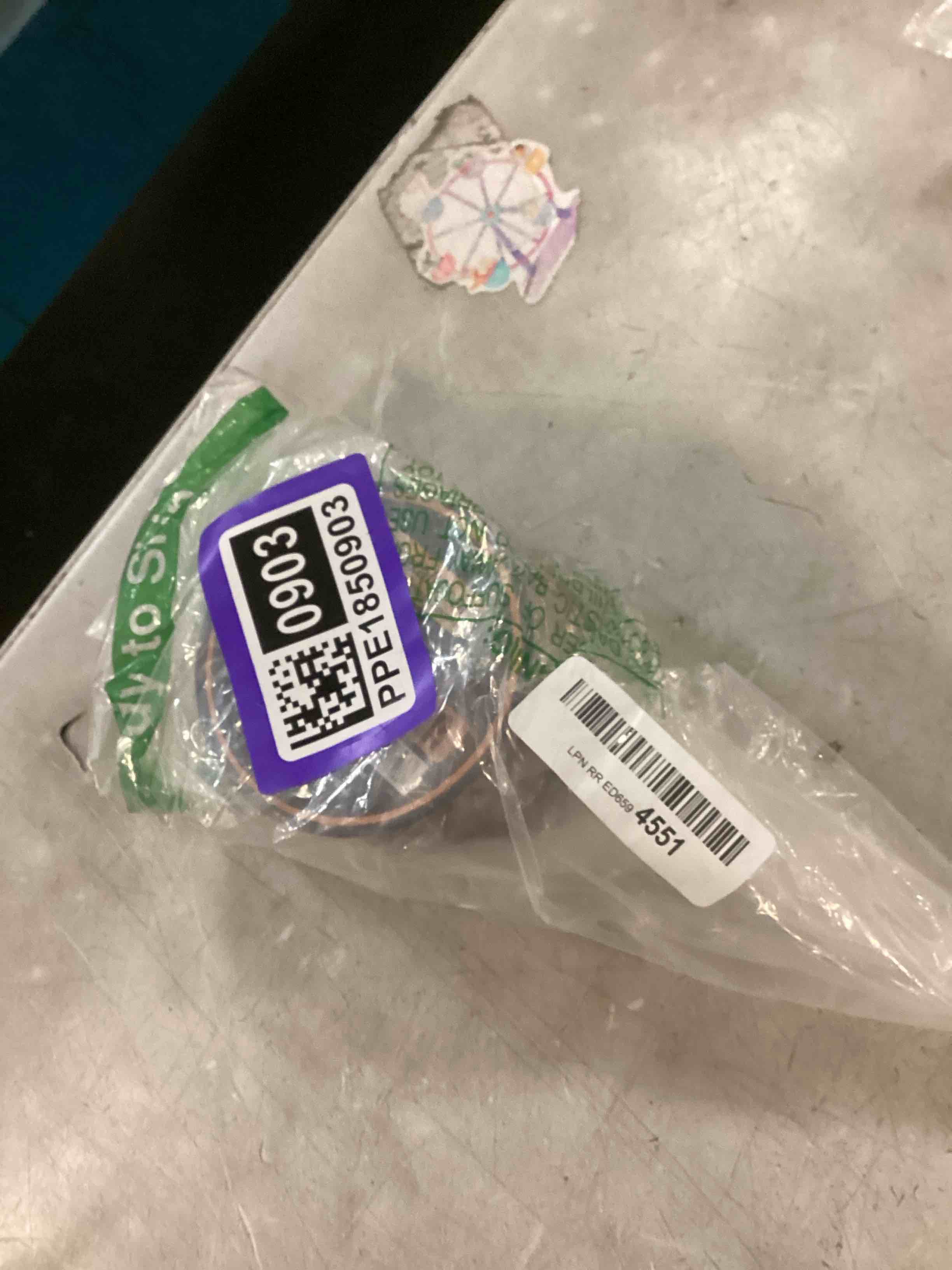 https://s3.amazonaws.com/lotting-images-prod/bidfta/PPE1850903_1734355269730.jpeg