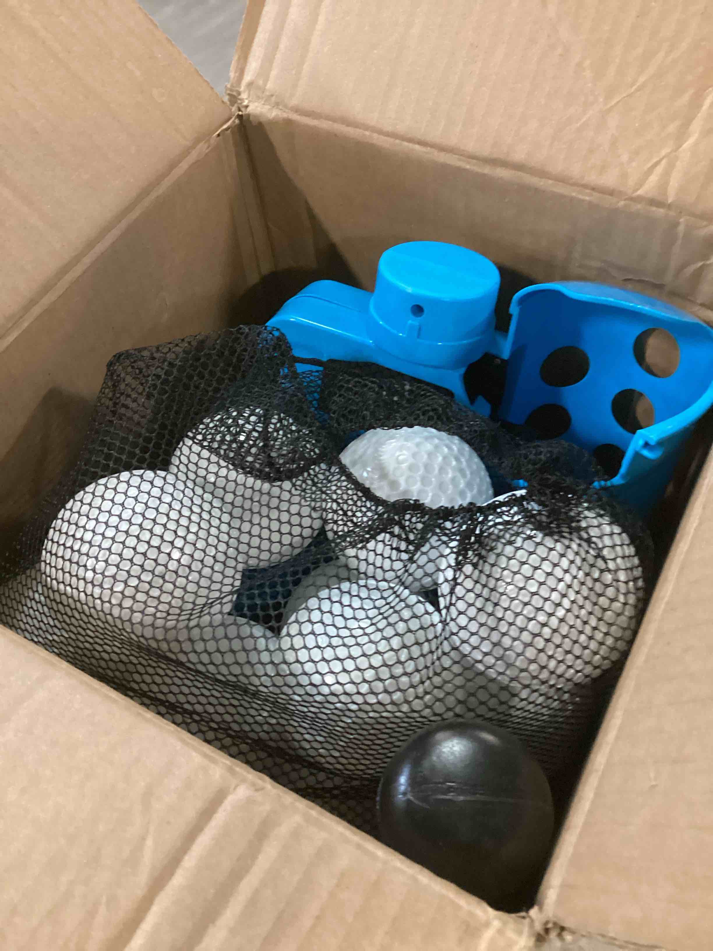 https://s3.amazonaws.com/lotting-images-prod/bidfta/PPE1851119_1734378990750.jpeg