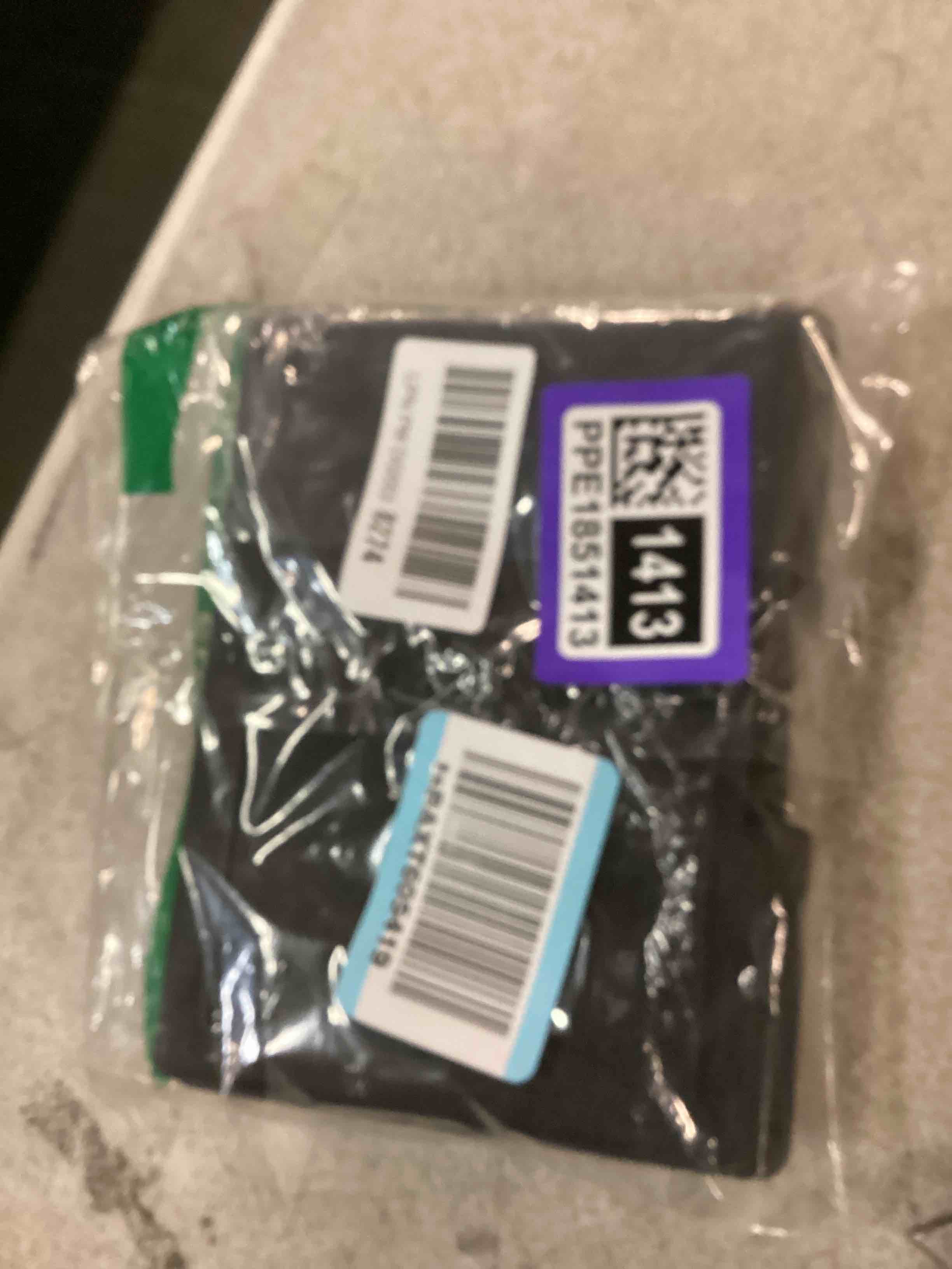 https://s3.amazonaws.com/lotting-images-prod/bidfta/PPE1851413_1734528942523.jpeg