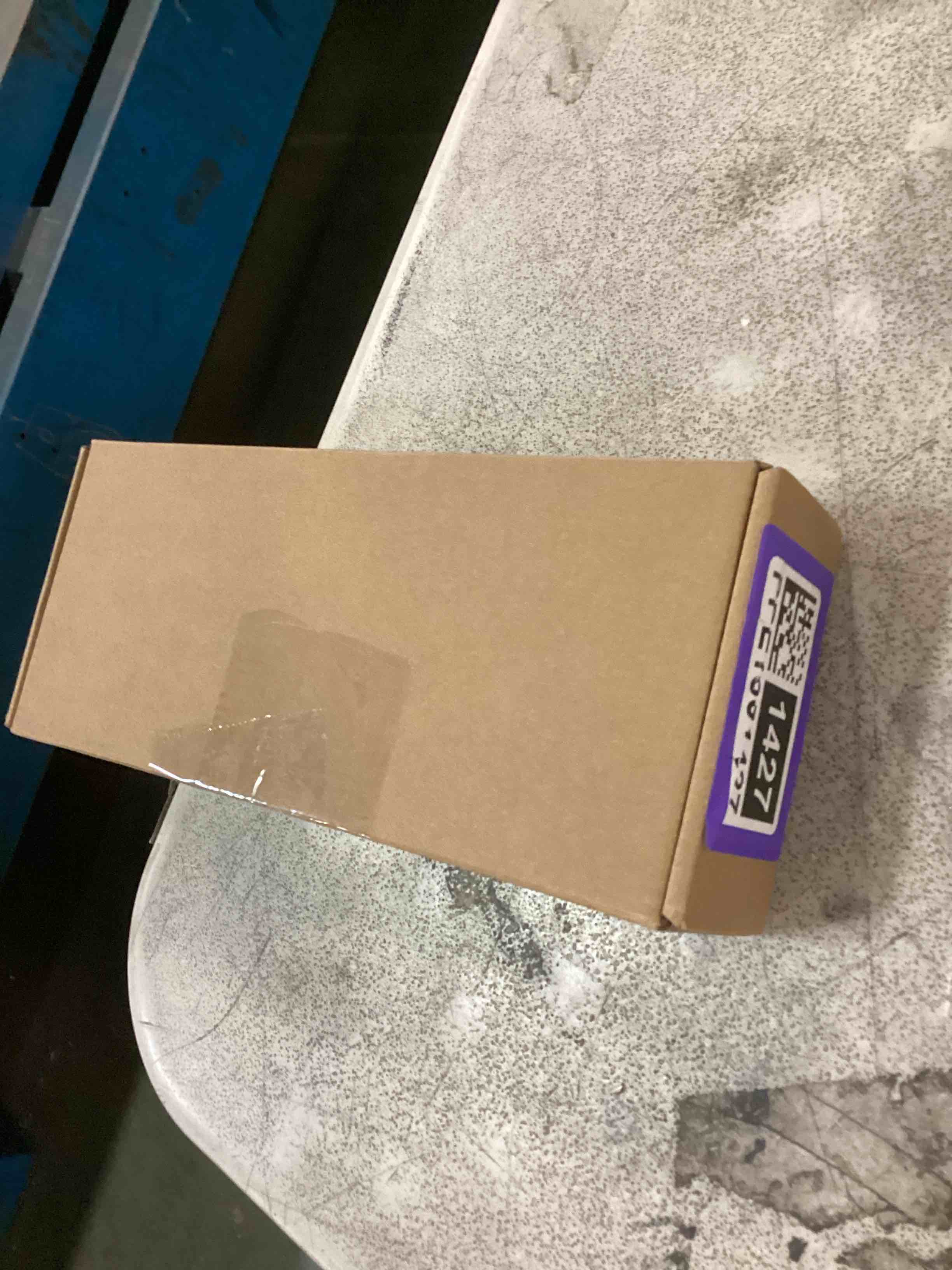 https://s3.amazonaws.com/lotting-images-prod/bidfta/PPE1851427_1734526386717.jpeg
