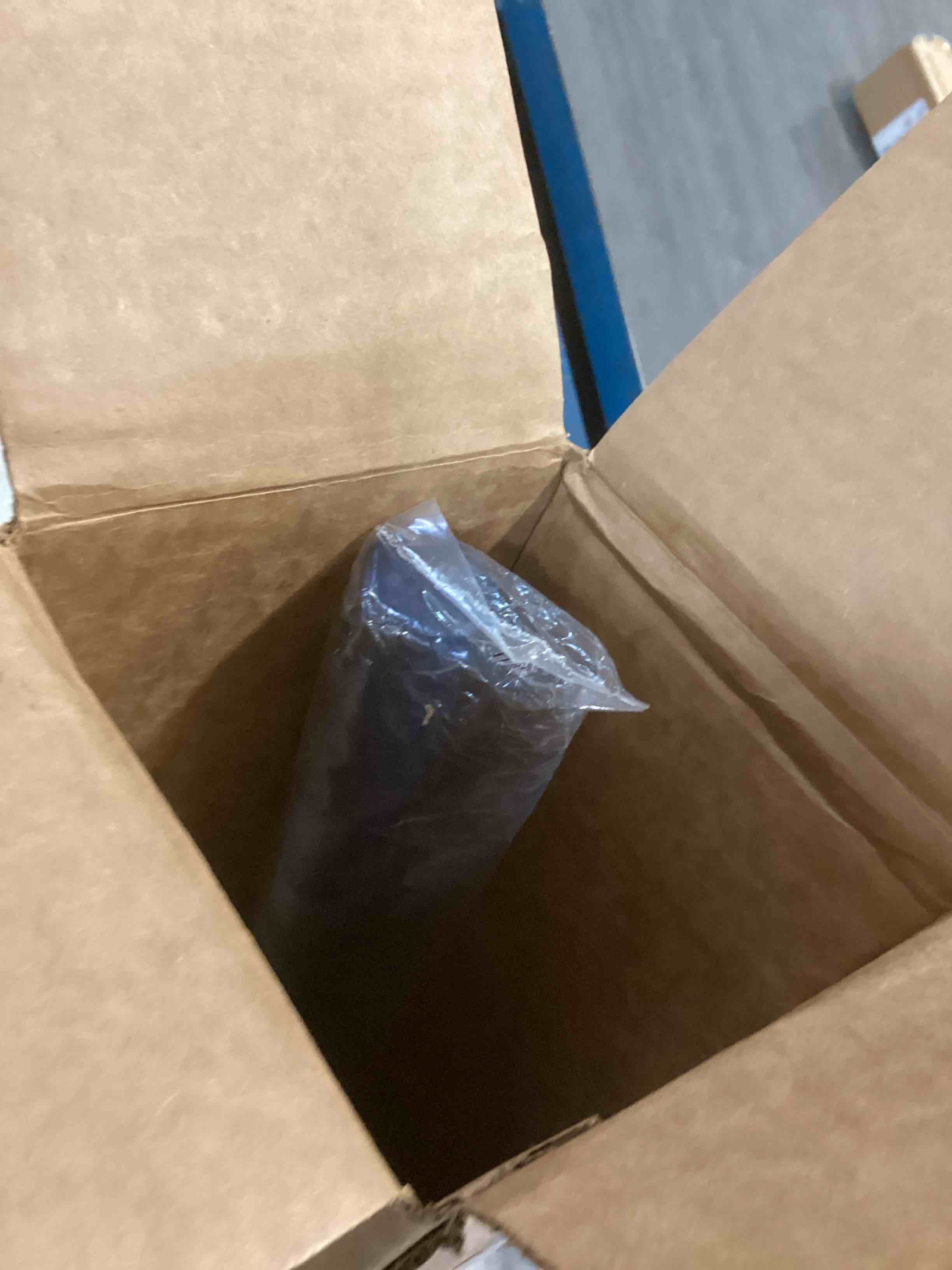https://s3.amazonaws.com/lotting-images-prod/bidfta/PPE1851879_1734981541627.jpeg
