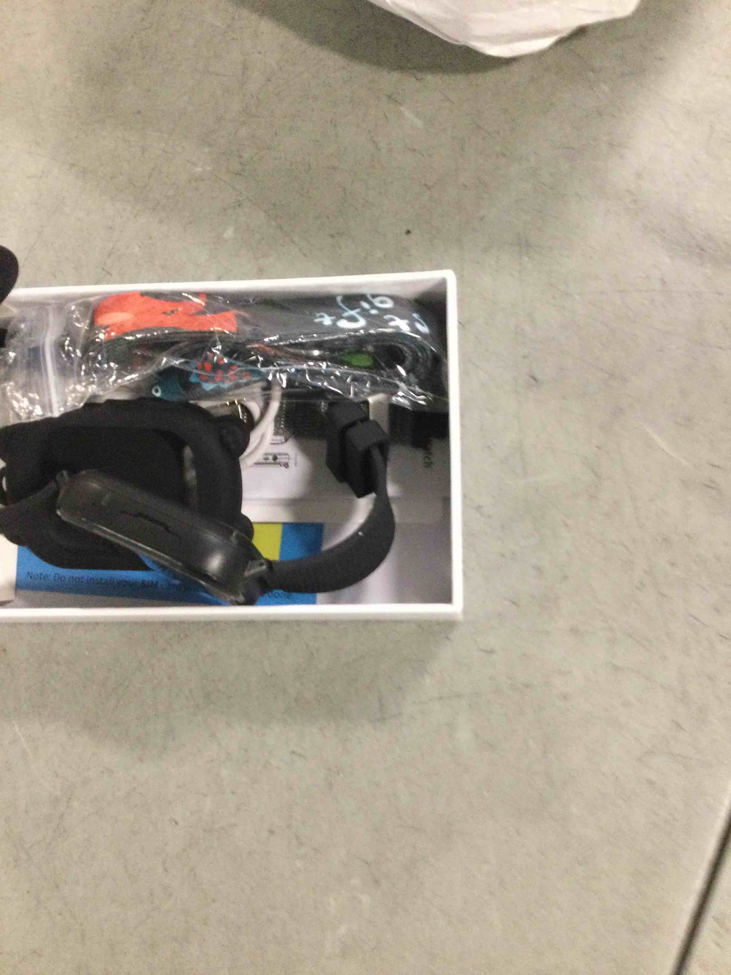 https://s3.amazonaws.com/lotting-images-prod/bidfta/PPE1852416_1736777304759.jpeg