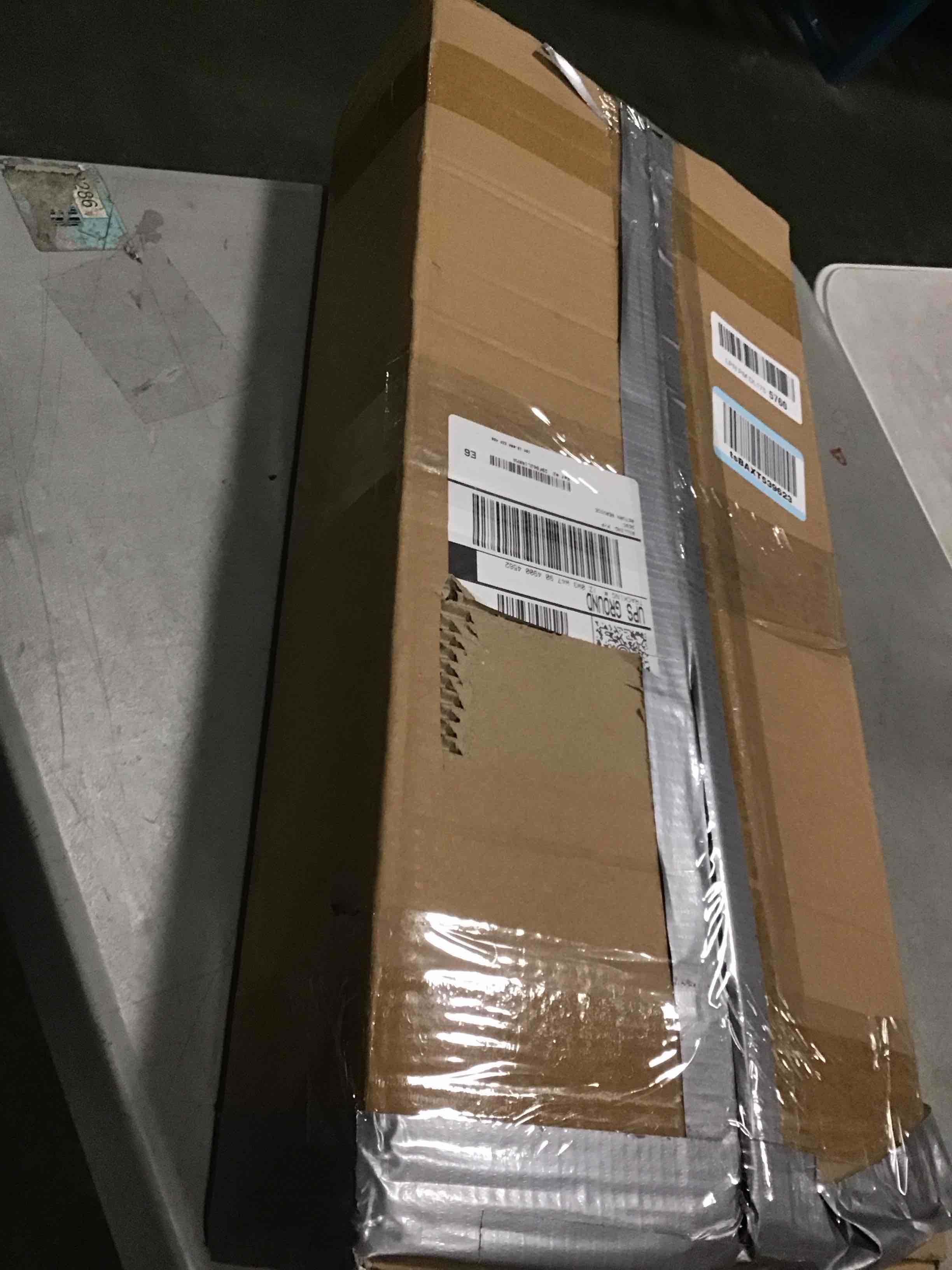 https://s3.amazonaws.com/lotting-images-prod/bidfta/PPE1852561_1737030277385.jpeg