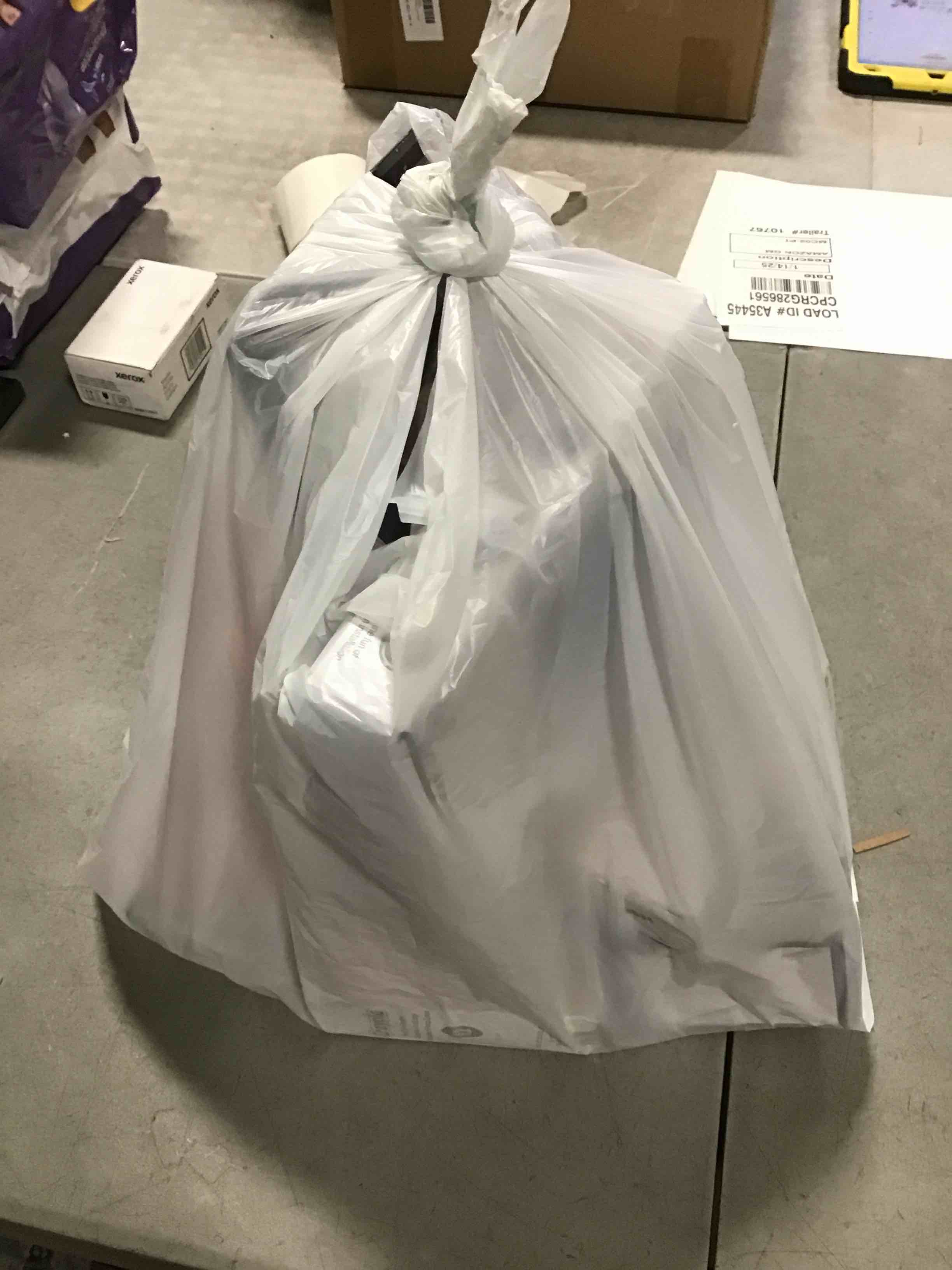 https://s3.amazonaws.com/lotting-images-prod/bidfta/PPE1852690_1737061416196.jpeg