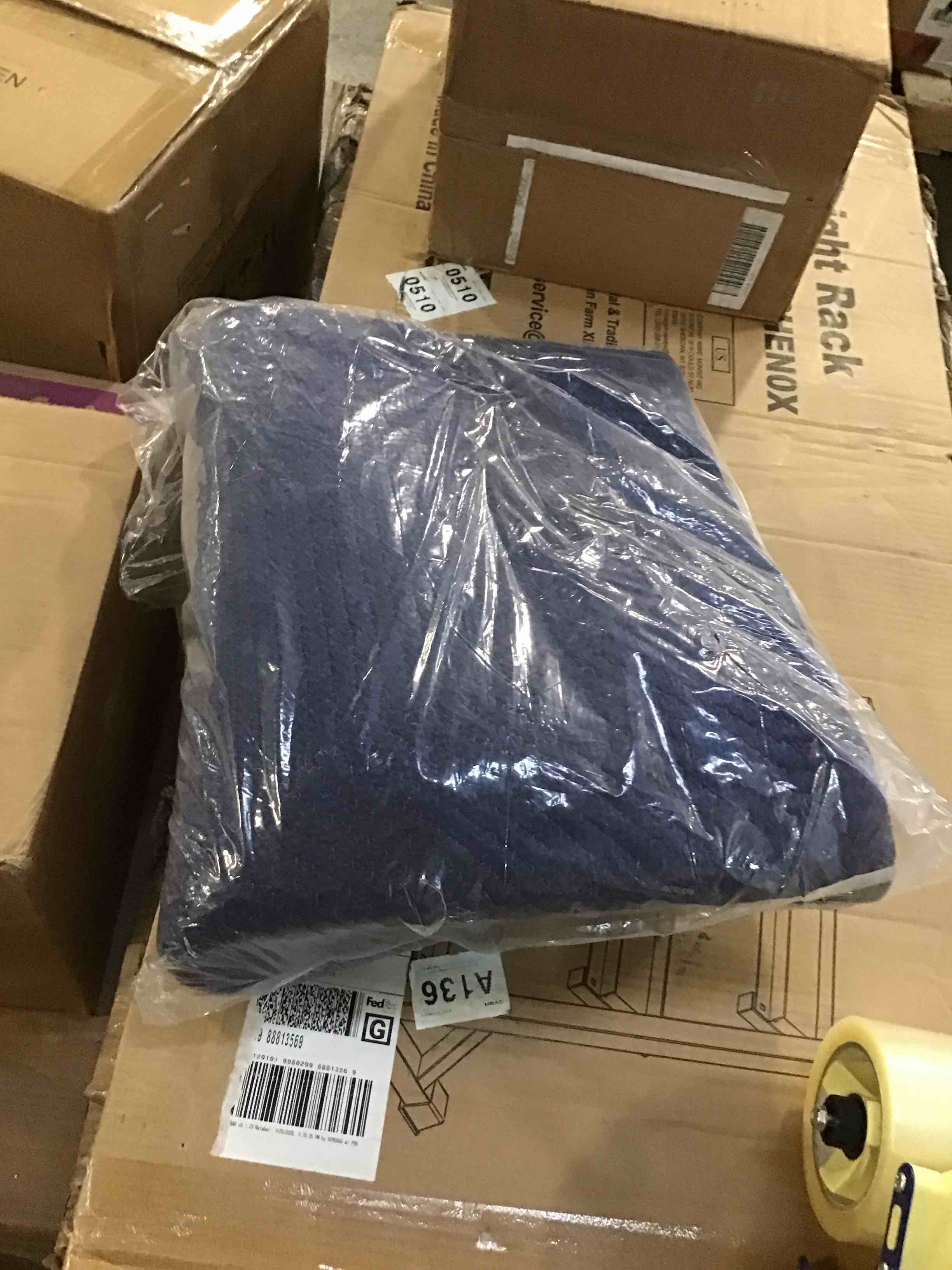 https://s3.amazonaws.com/lotting-images-prod/bidfta/PPE1852956_1738786505157.jpeg
