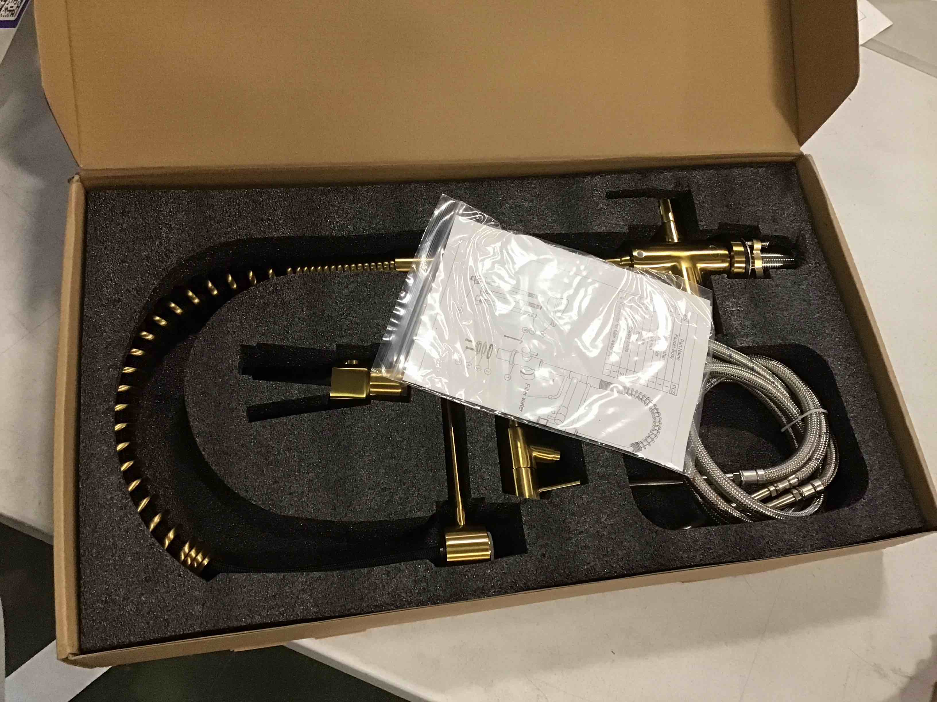 https://s3.amazonaws.com/lotting-images-prod/bidfta/PPE1854342_1739973333308.jpeg